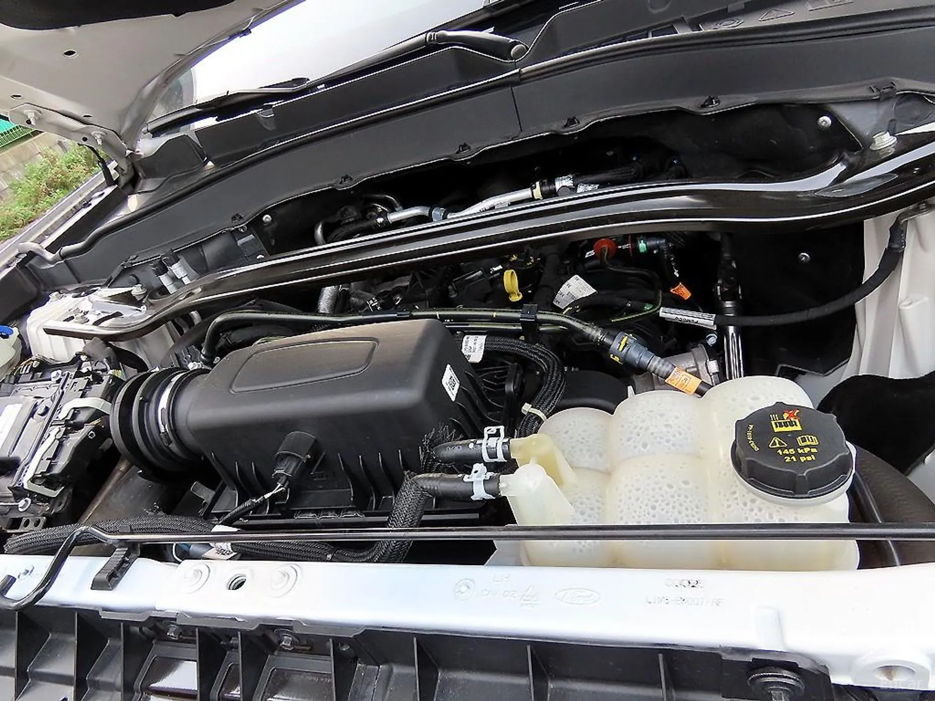 Ford Explorer 6th Generation превью 19