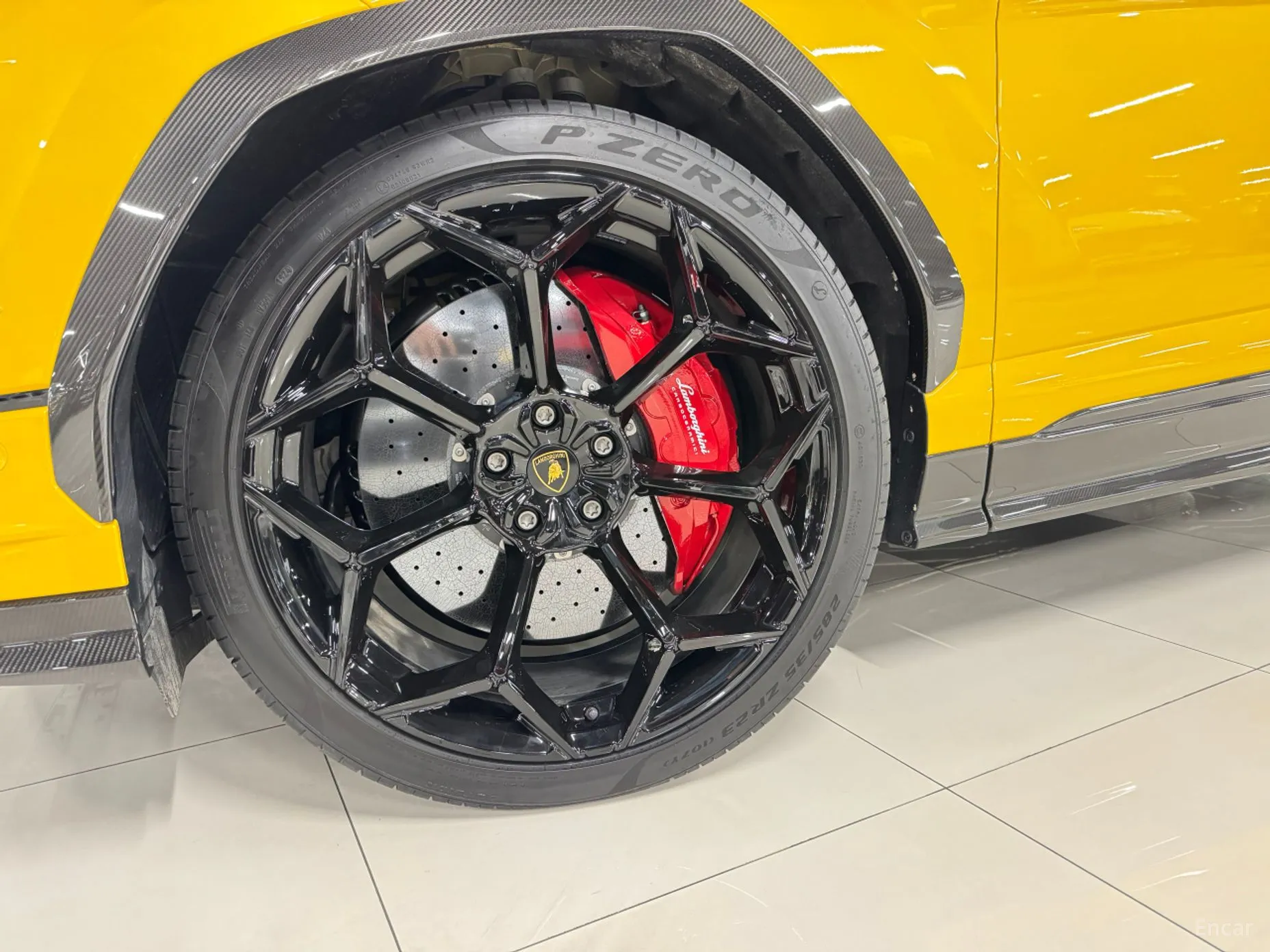 Lamborghini Urus превью 16