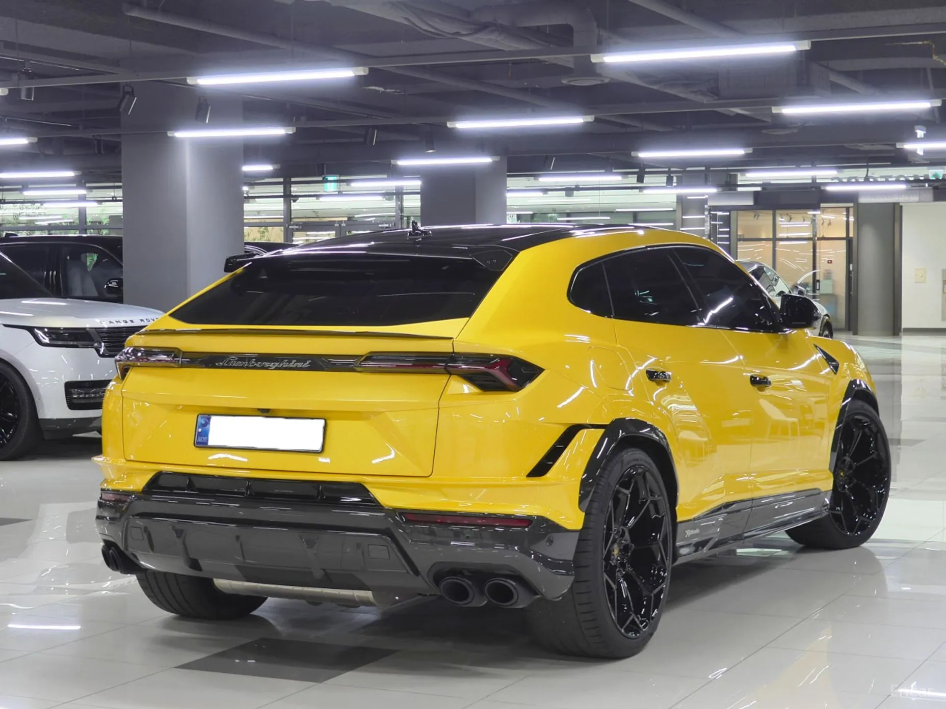 Lamborghini Urus превью 3