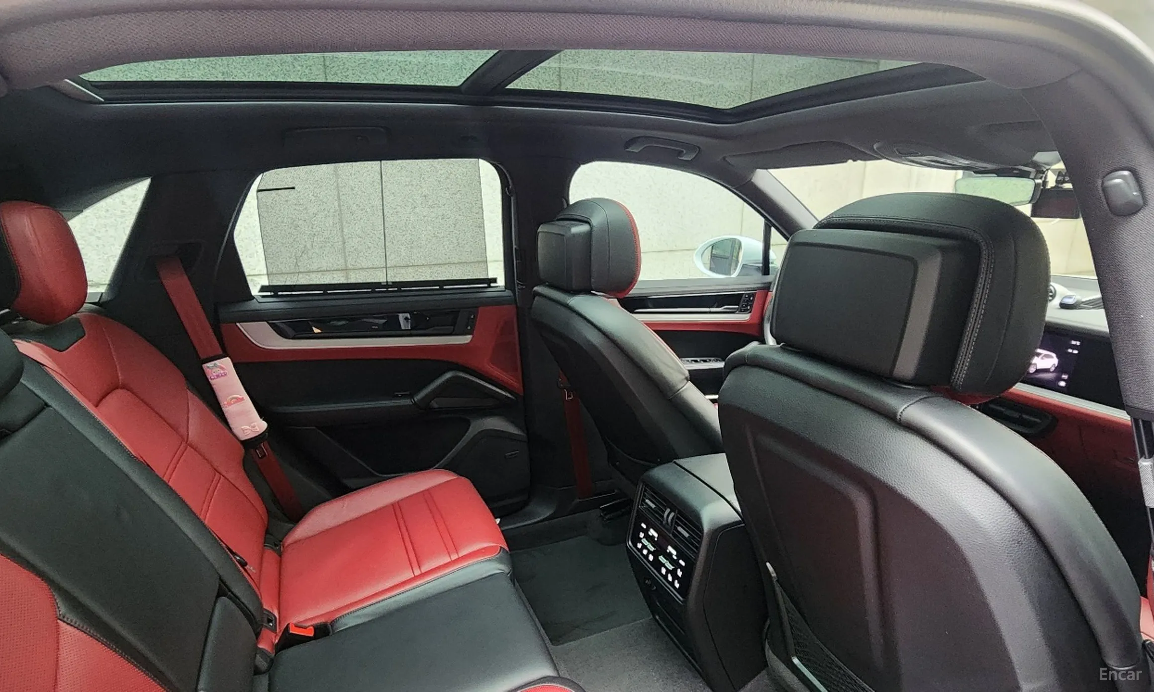 Porsche Cayenne (PO536) превью 12