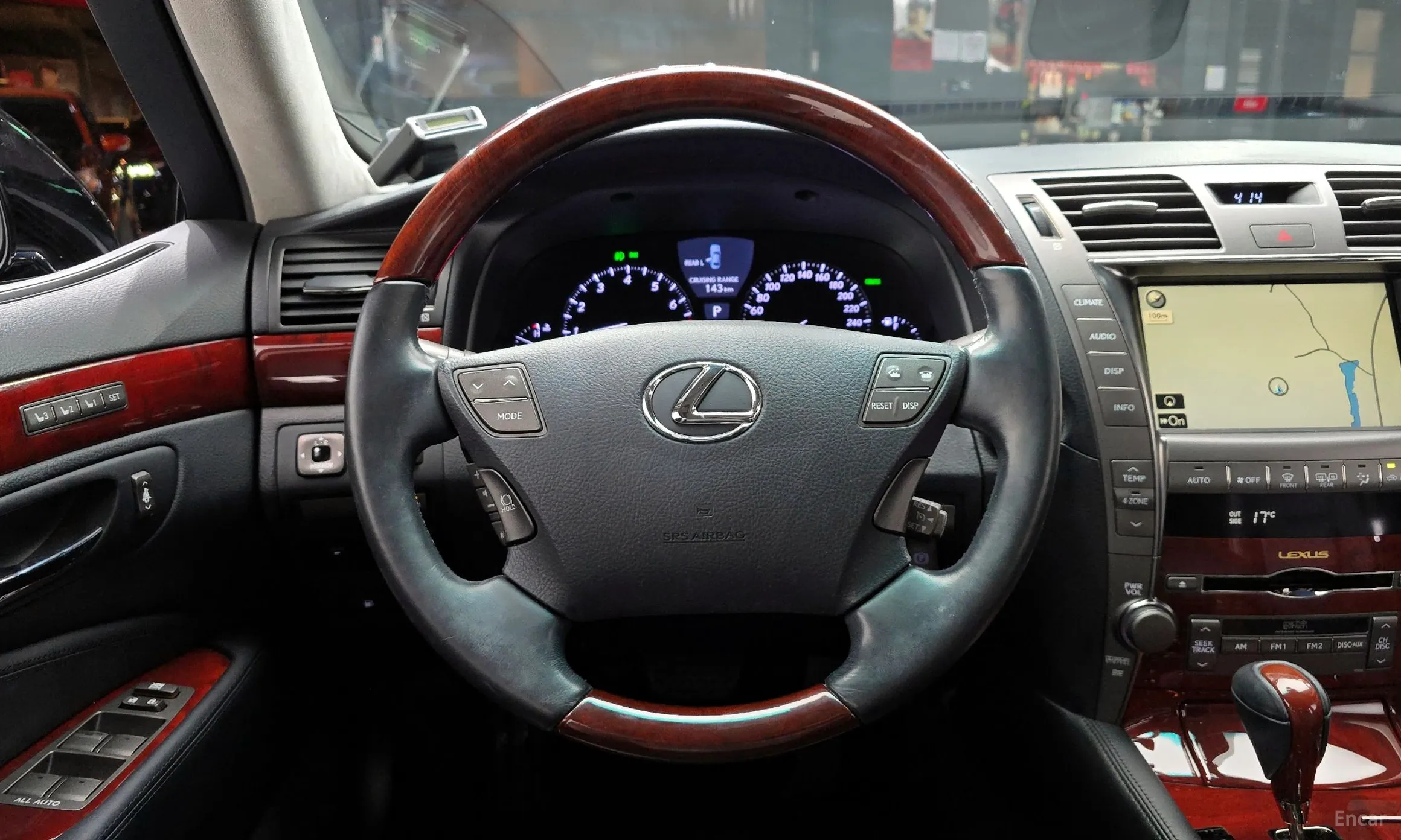 Lexus LS460L превью 13