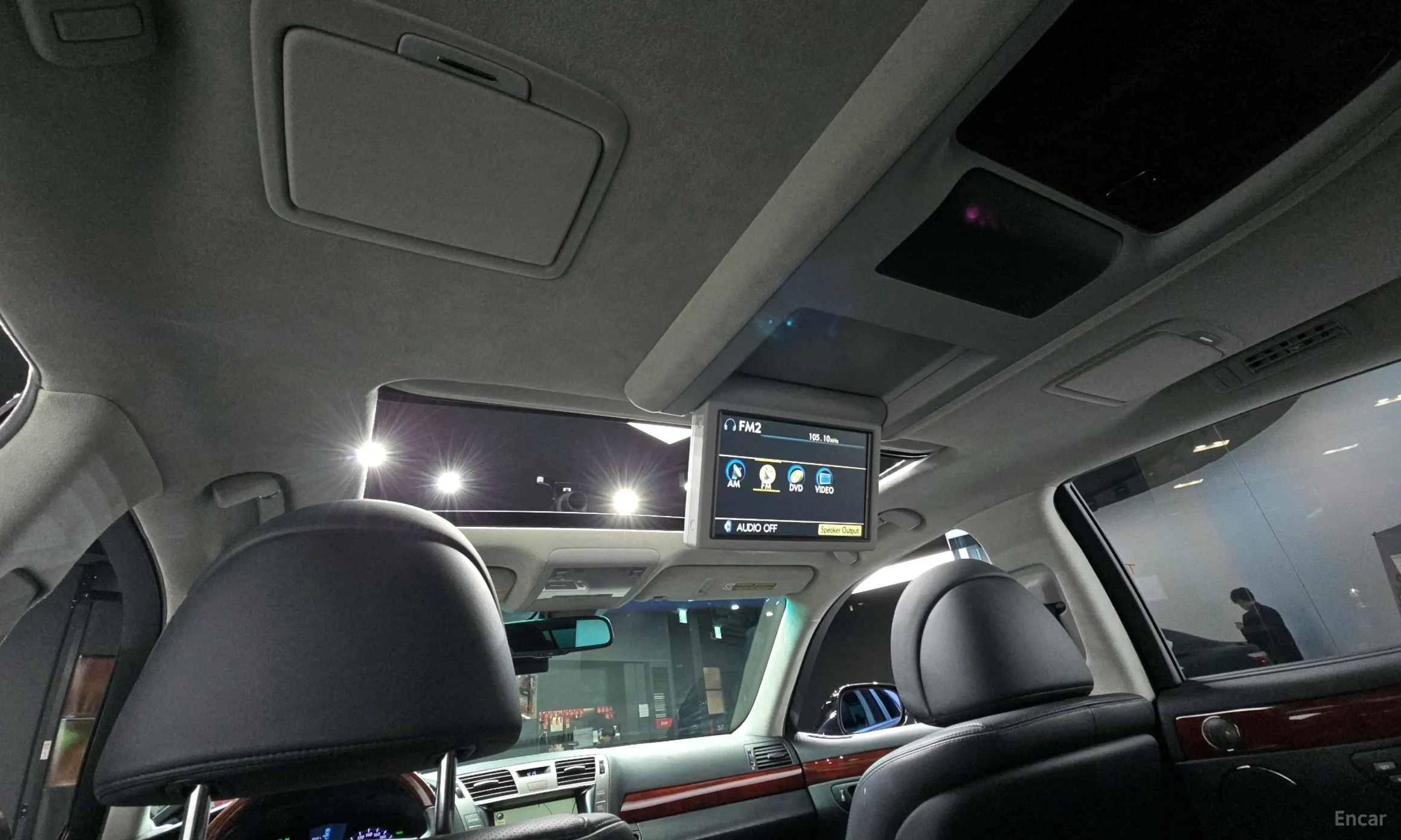 Lexus LS460L превью 19