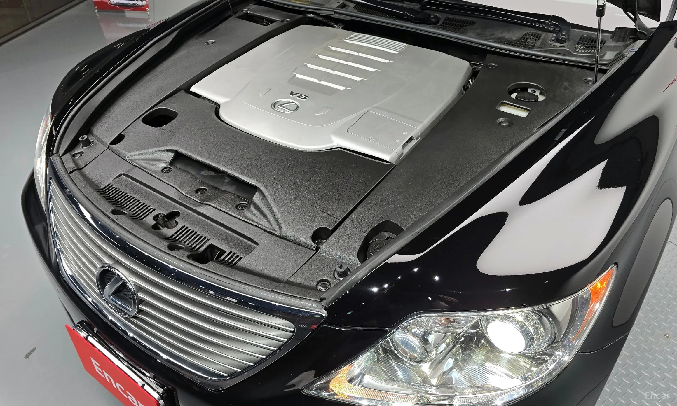 Lexus LS460L превью 6