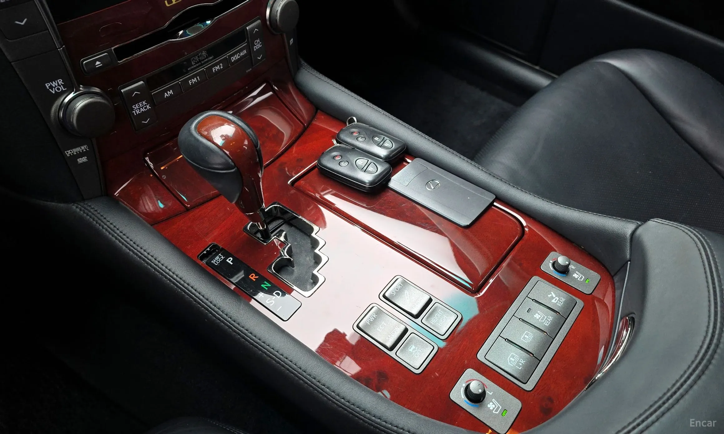 Lexus LS460L превью 9