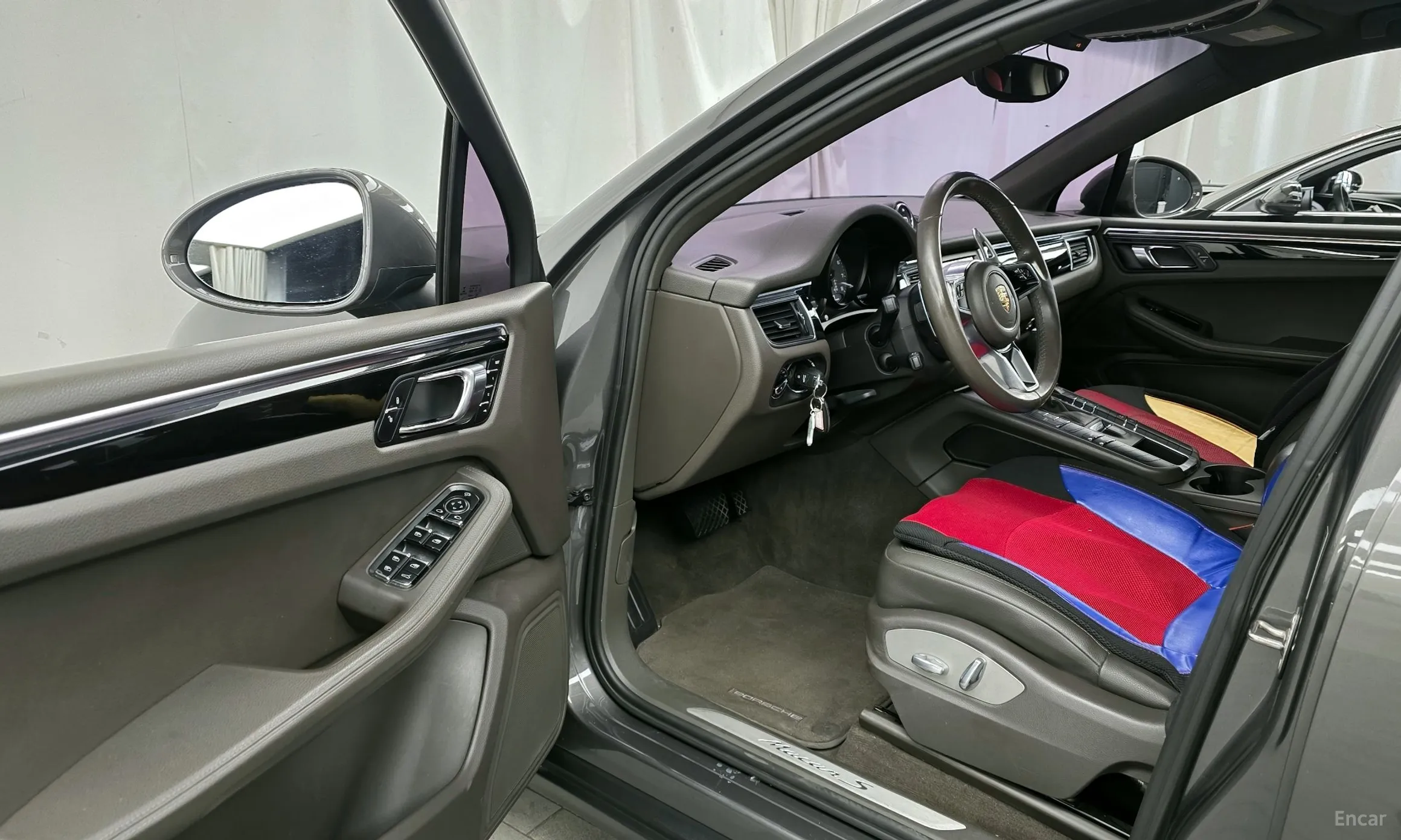 Porsche Macan превью 10