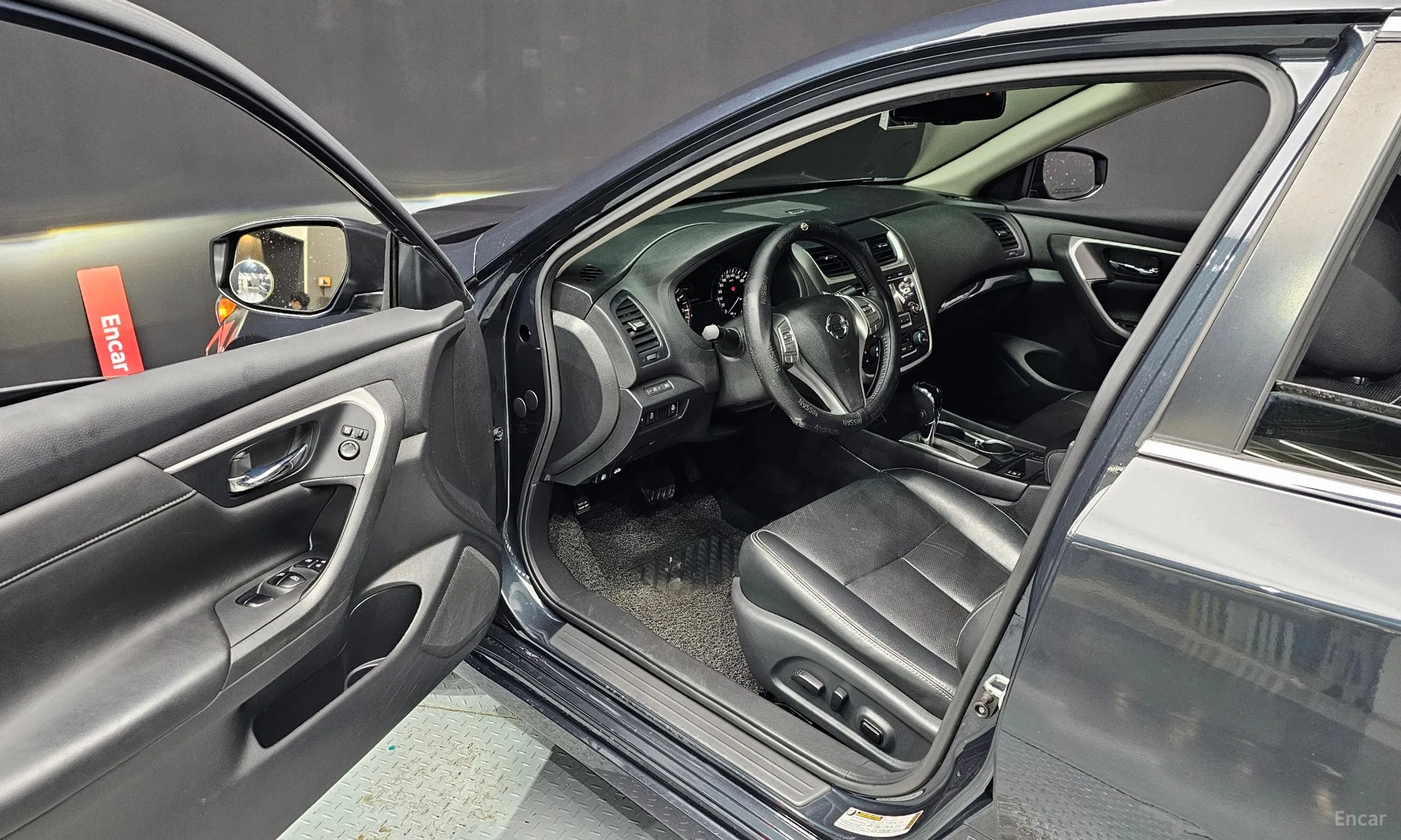 Nissan Altima превью 11