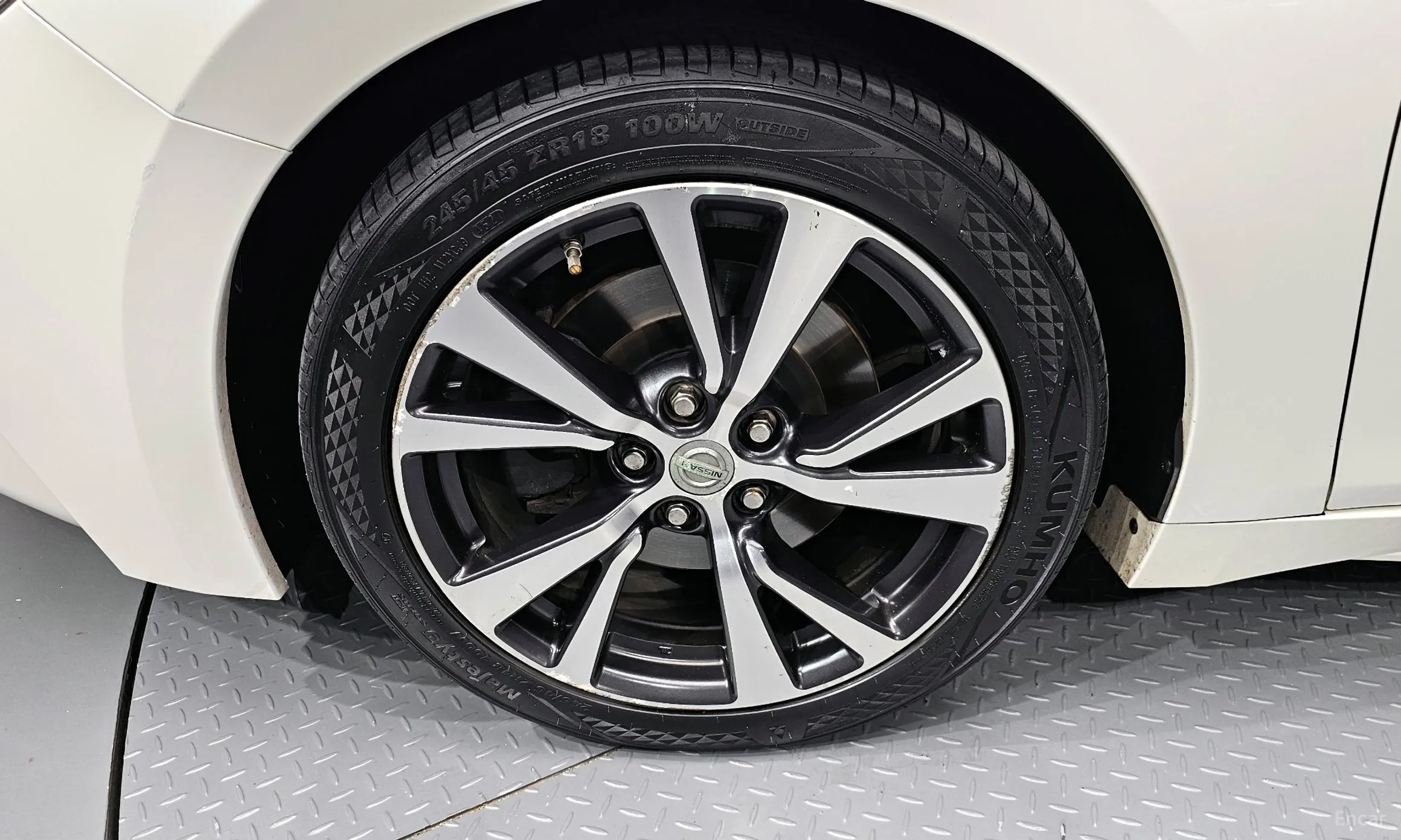 Nissan Maxima (A36) превью 5