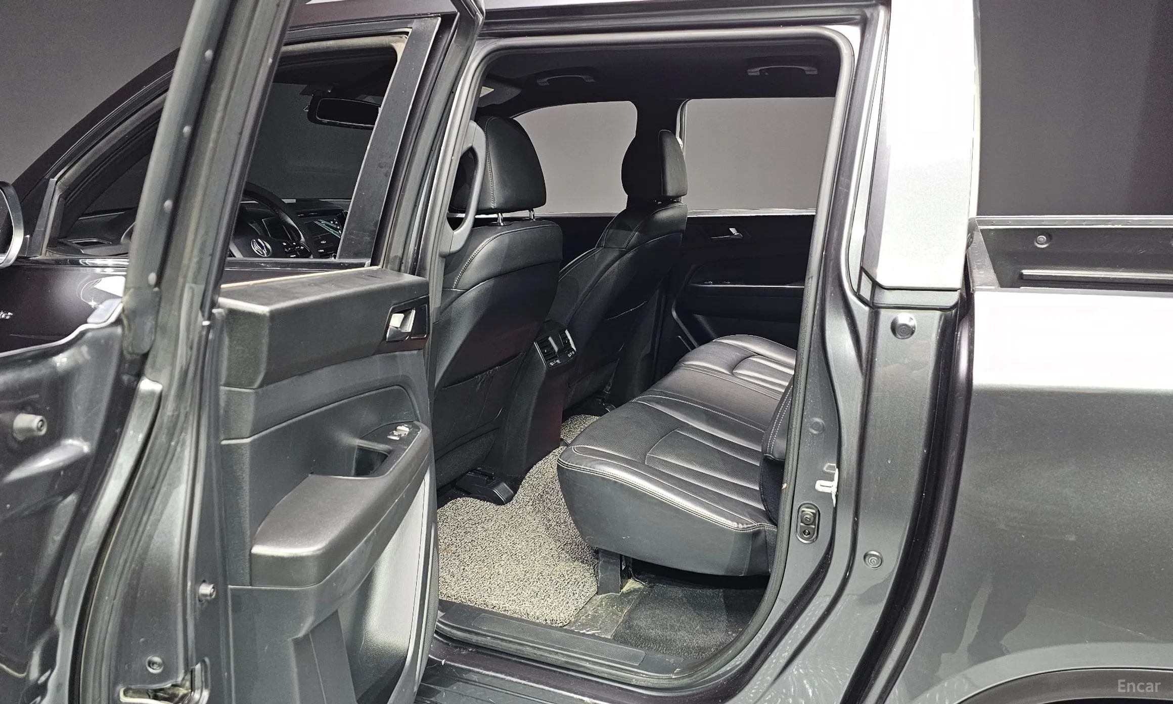 KG Mobility (SsangYong) Rexton Sports превью 11