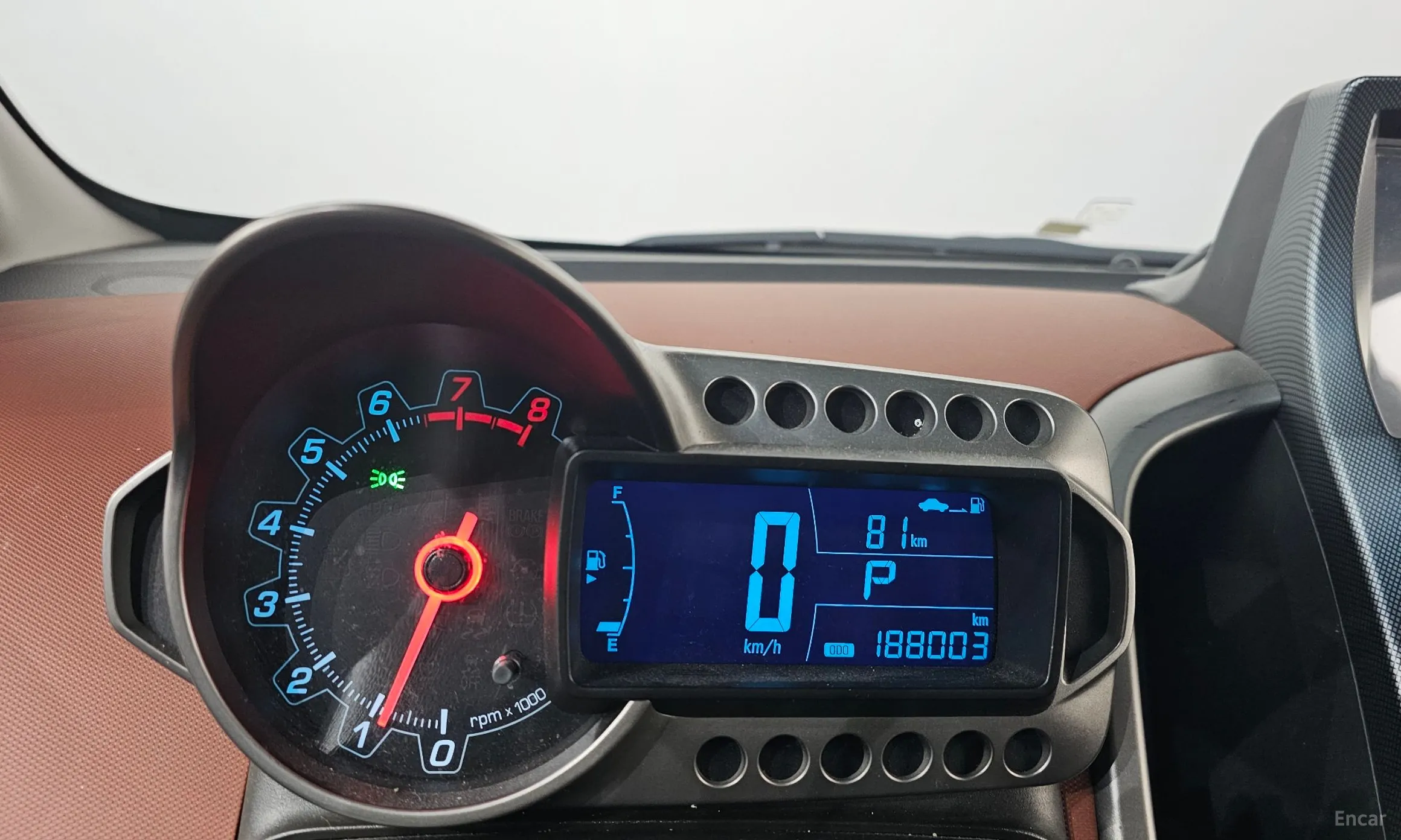 Chevrolet (GM Daewoo) Aveo Hatchback превью 8