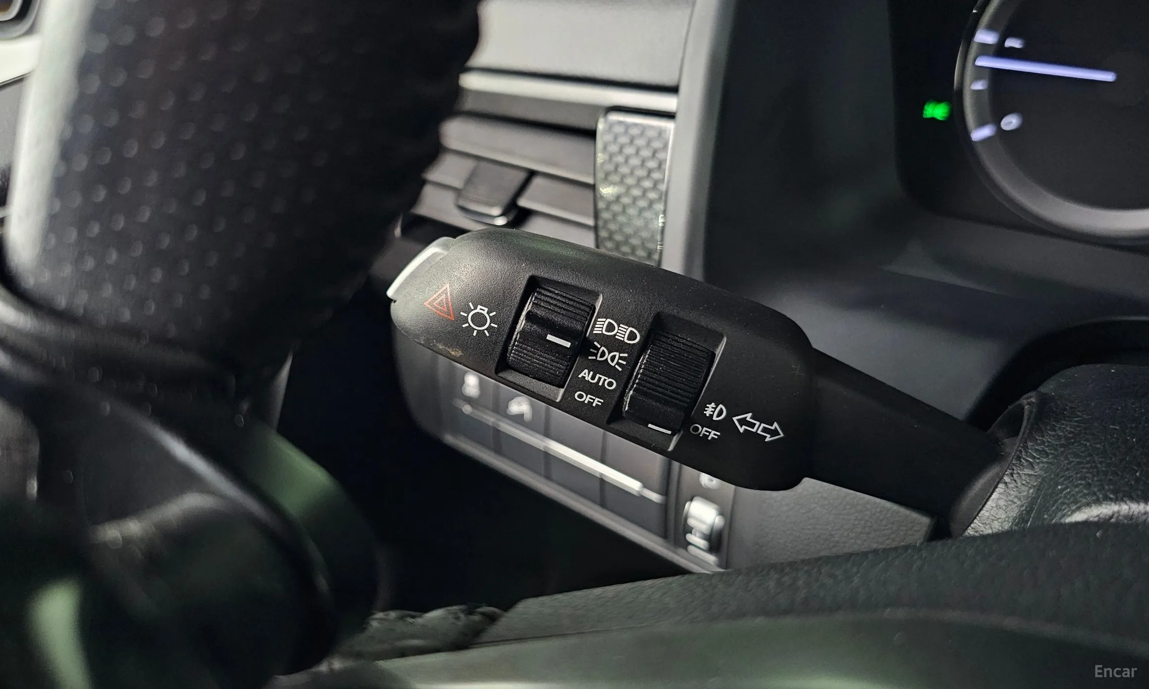 KG Mobility (SsangYong) Rexton Sports превью 15
