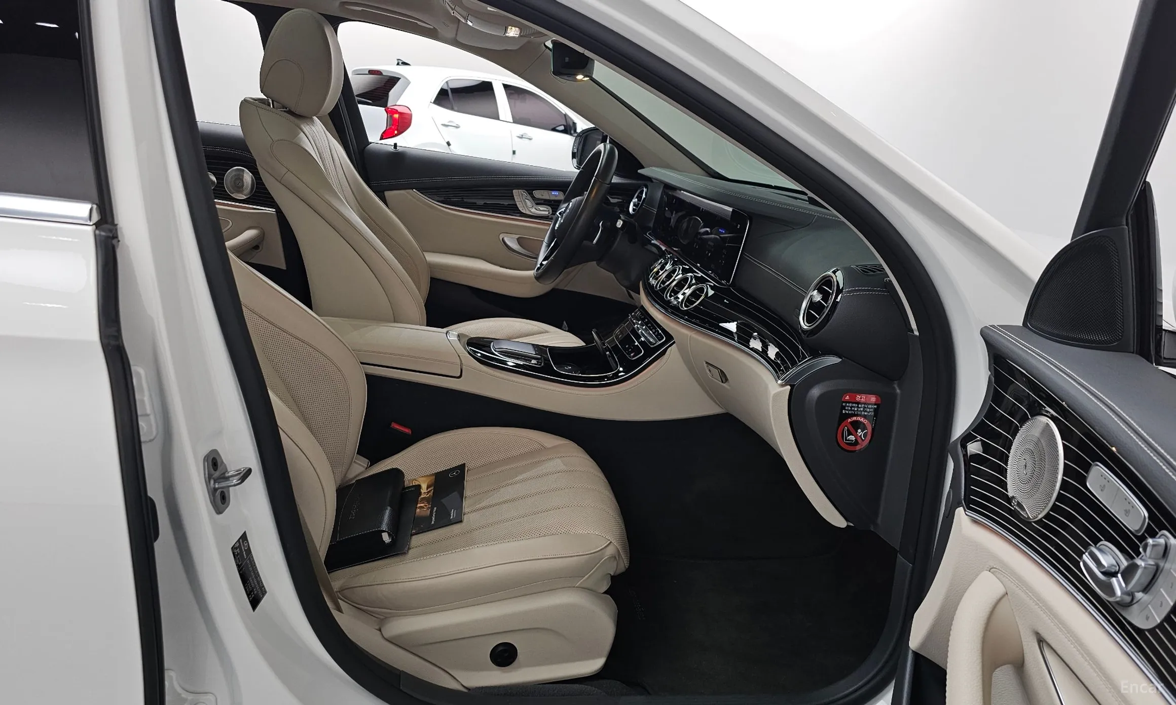 Mercedes Benz E-Class W213 превью 11