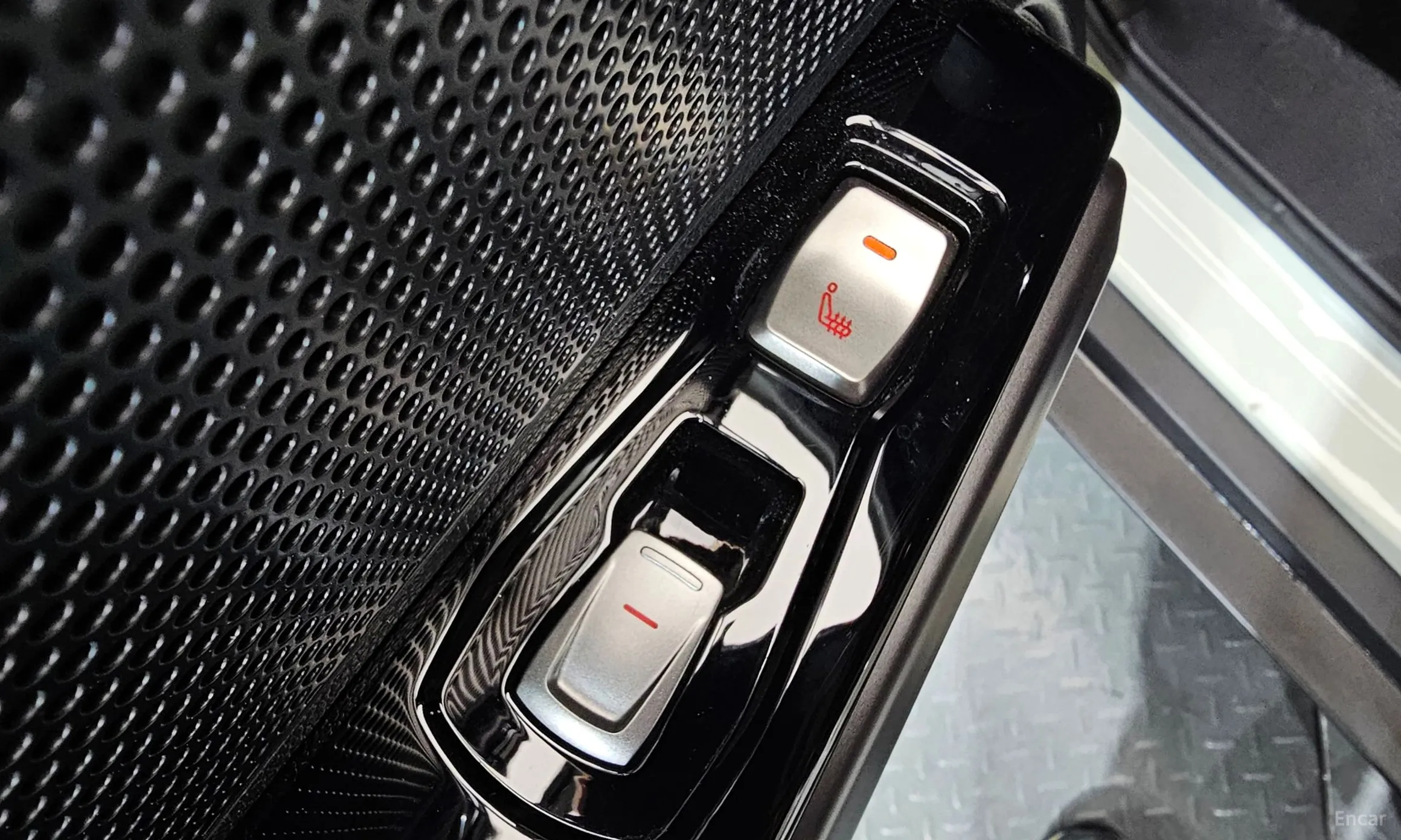 KG Mobility (SsangYong) Tivoli Air превью 19