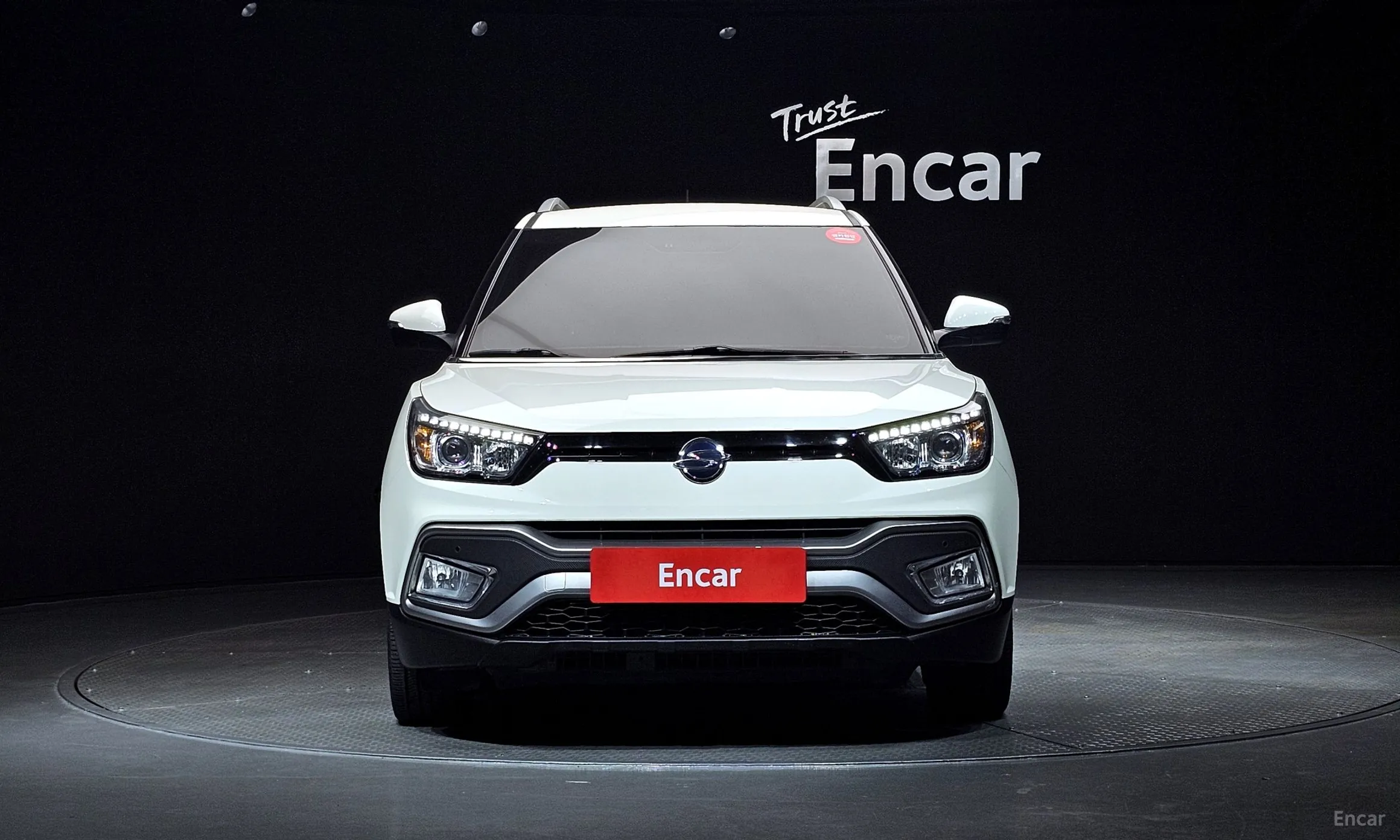 KG Mobility (SsangYong) Tivoli Air превью 3
