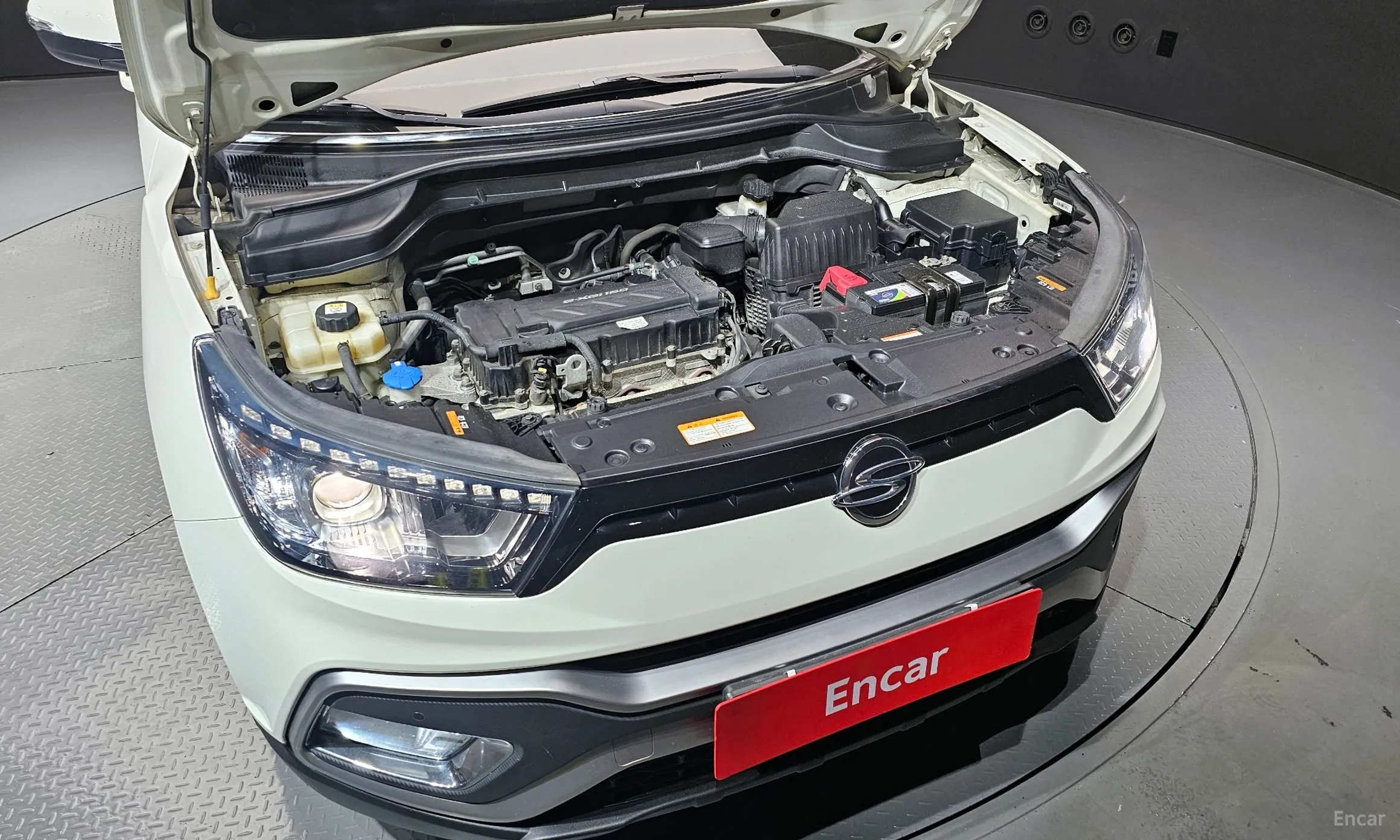 KG Mobility (SsangYong) Tivoli Air превью 6