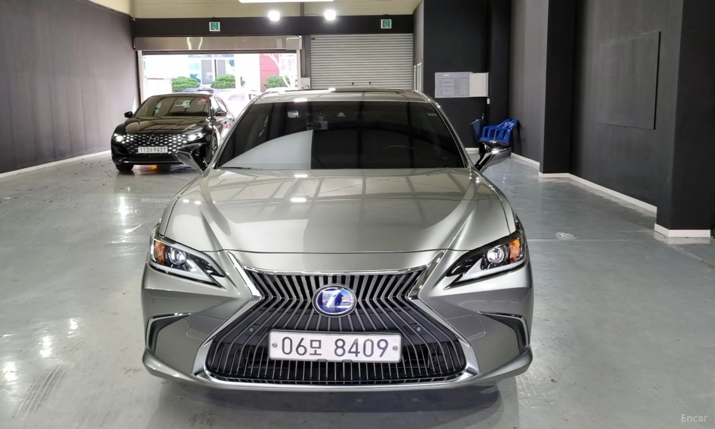 Lexus ES300h 7th Generation