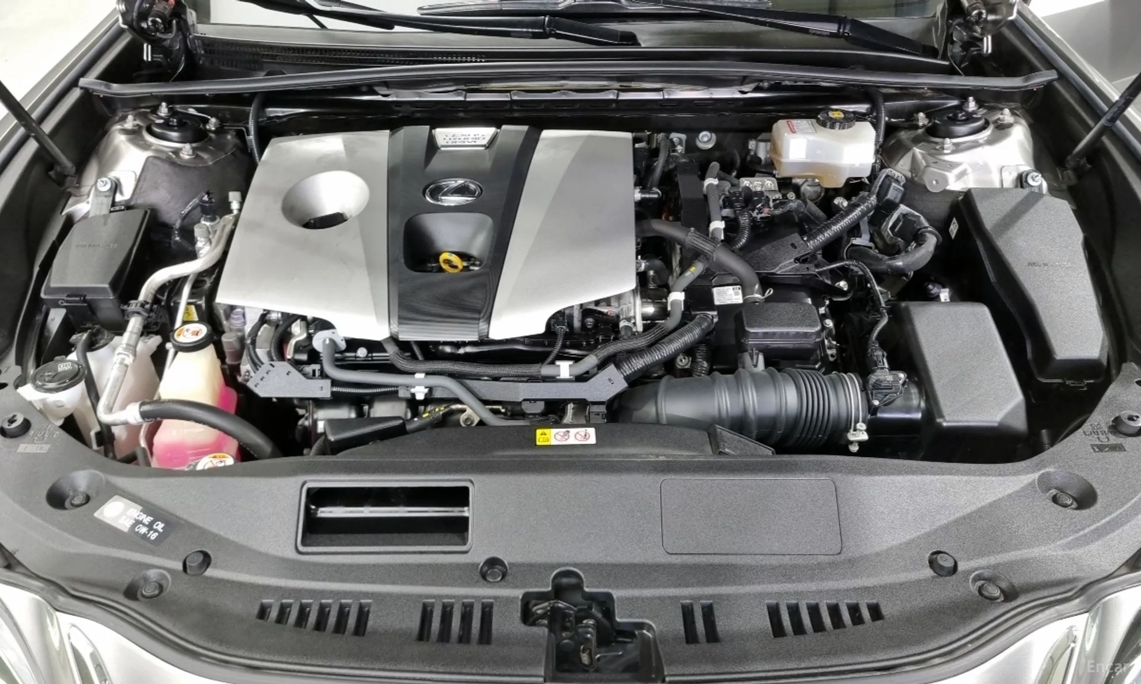 Lexus ES300h 7th Generation превью 6