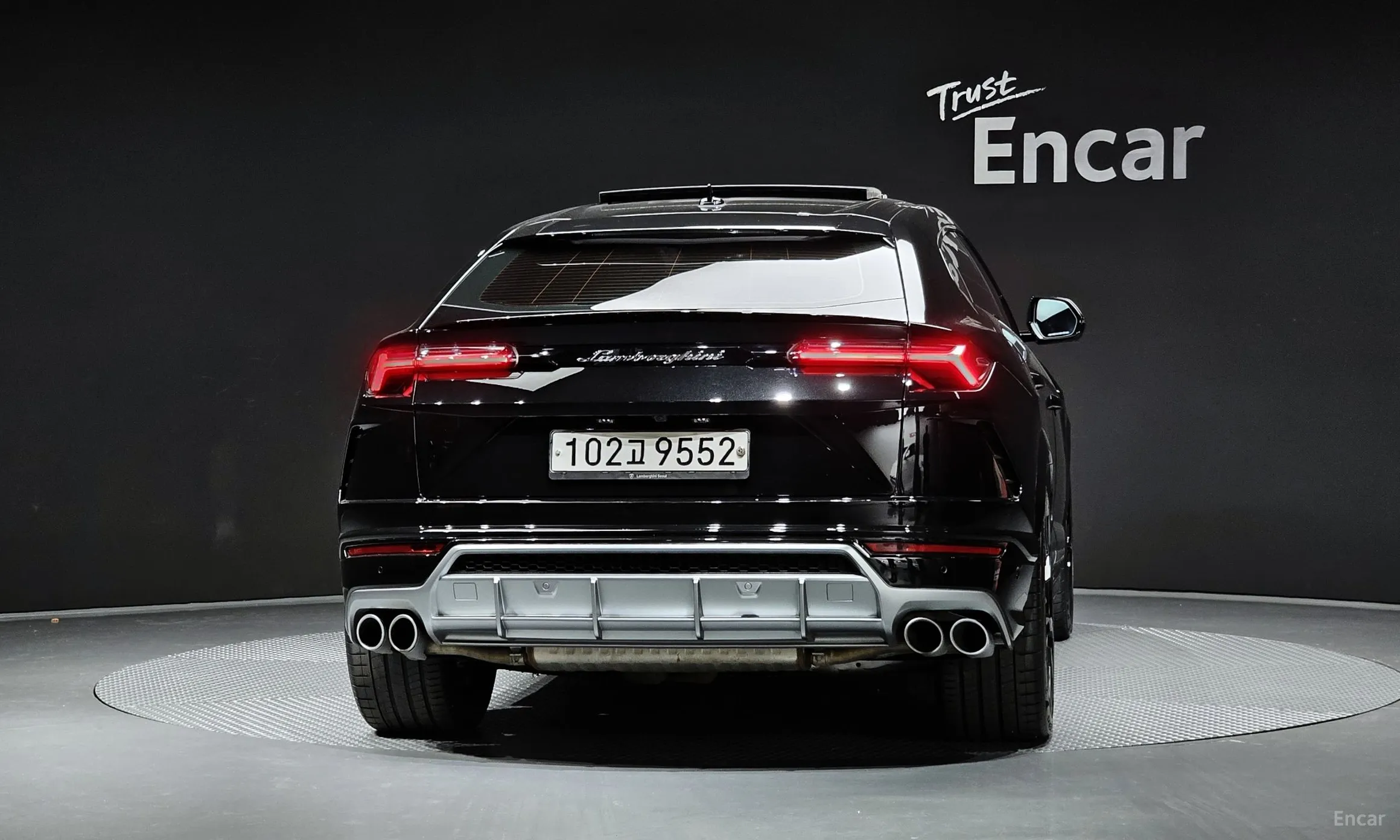 Lamborghini Urus превью 4