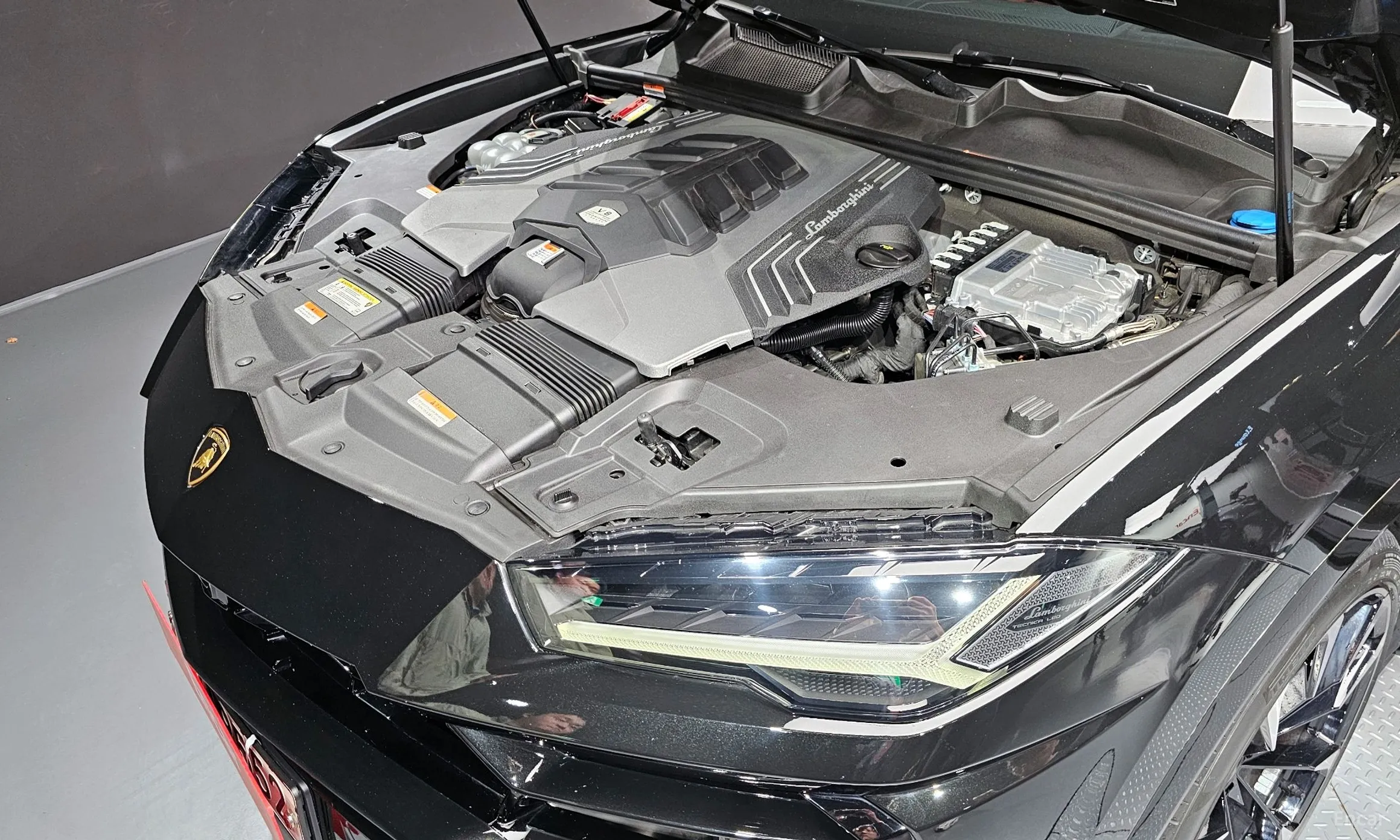 Lamborghini Urus превью 6