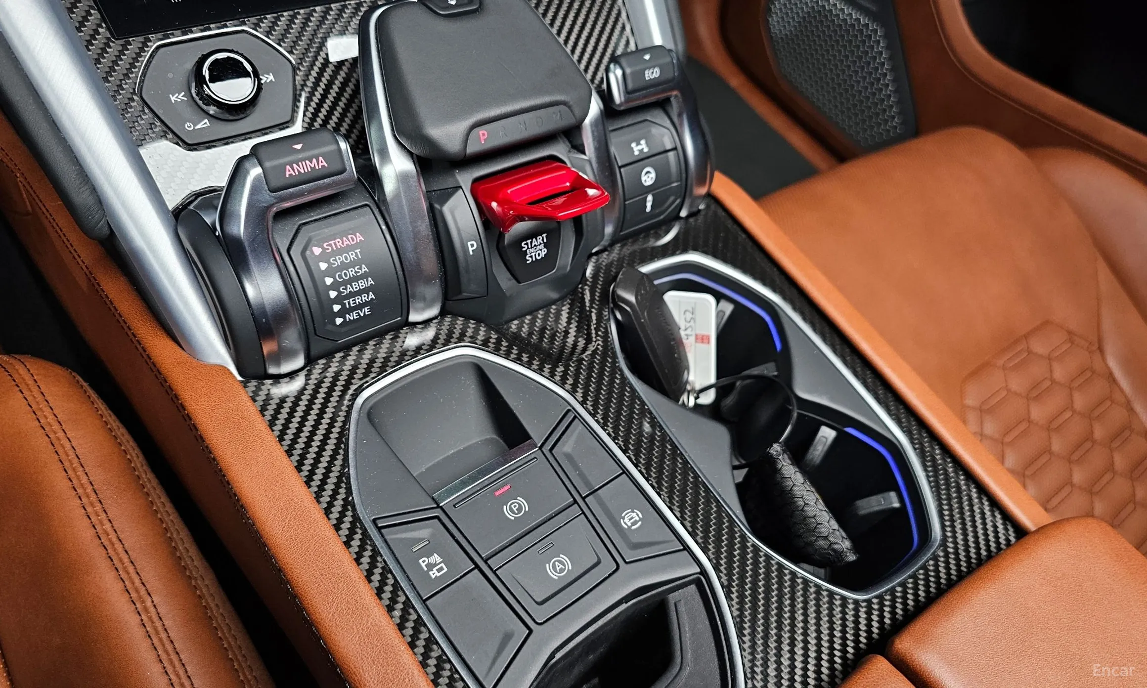 Lamborghini Urus превью 9