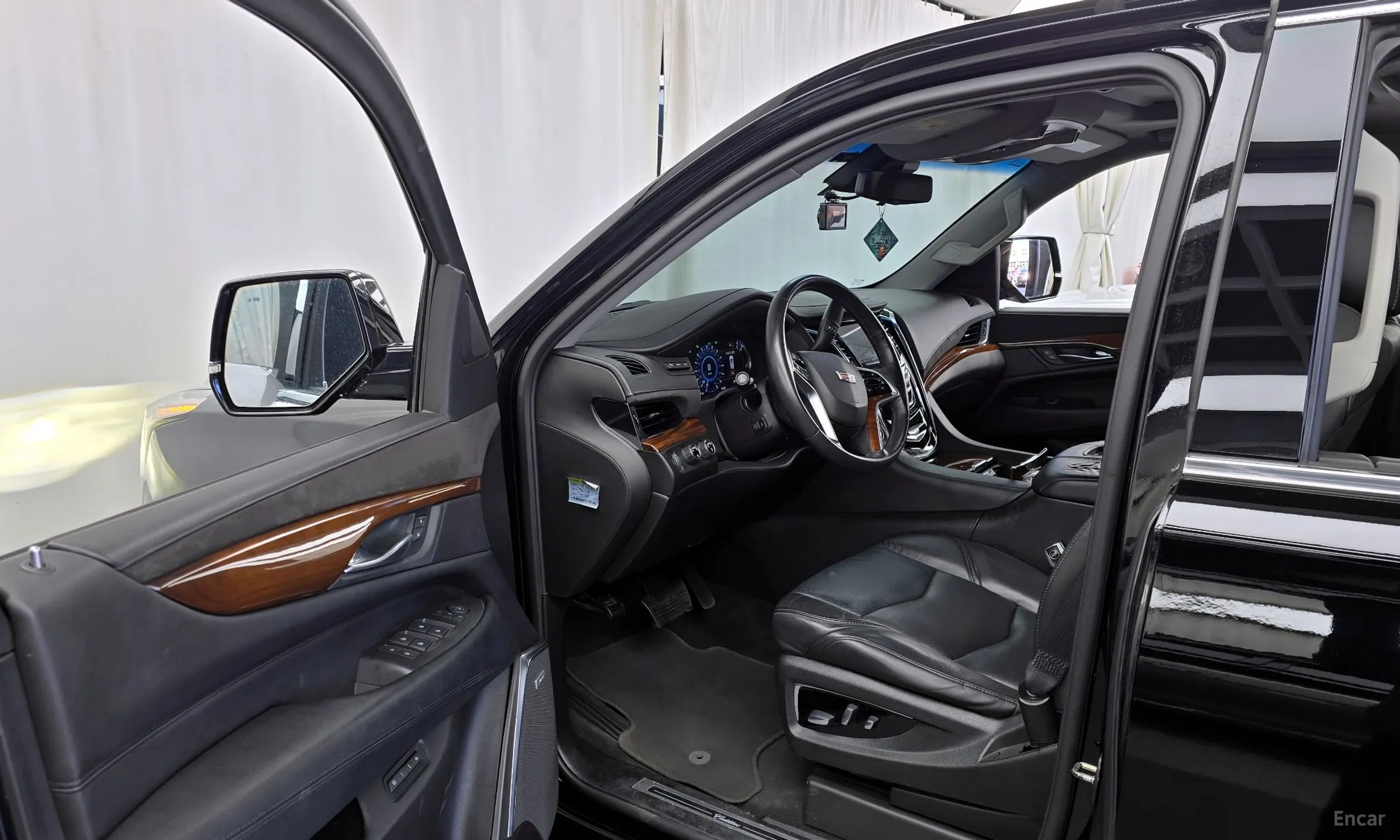 Cadillac Escalade превью 10