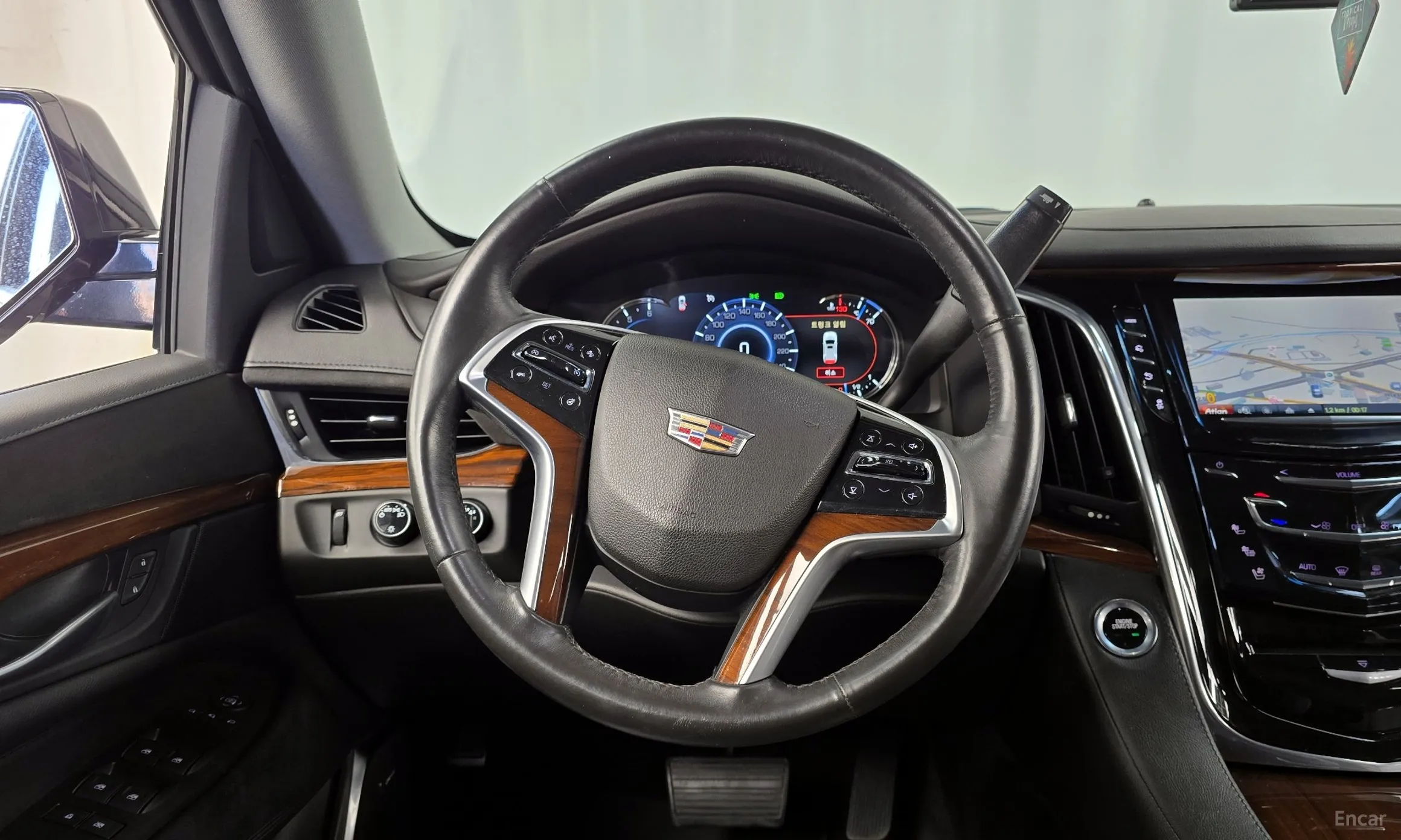 Cadillac Escalade превью 13