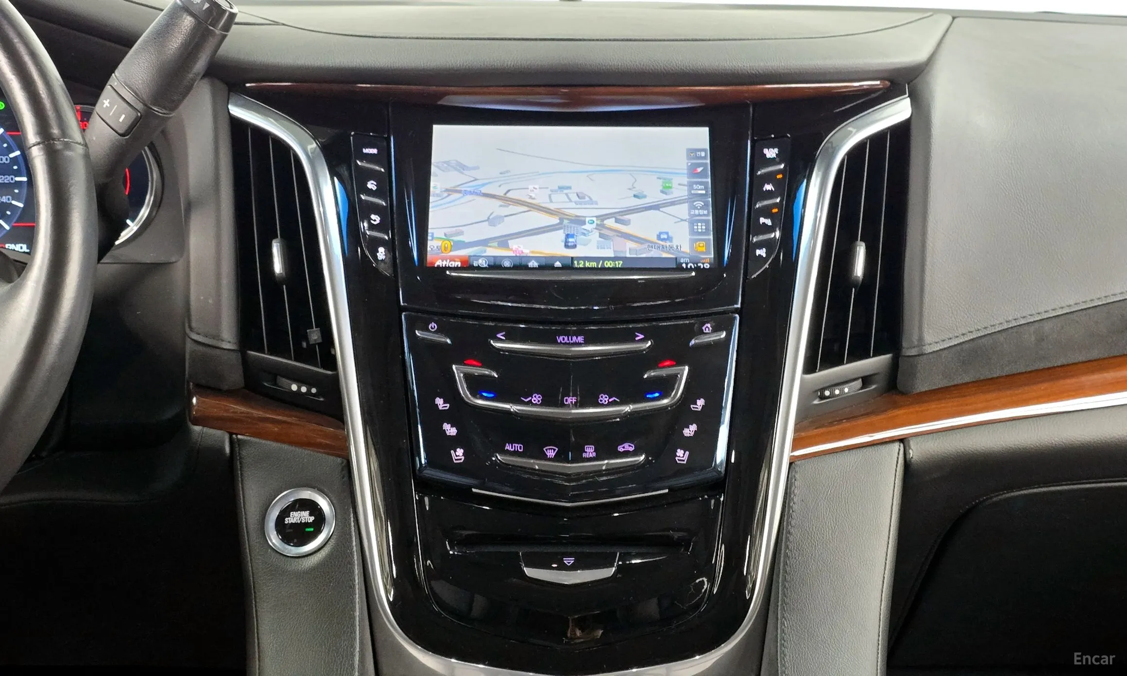 Cadillac Escalade превью 14