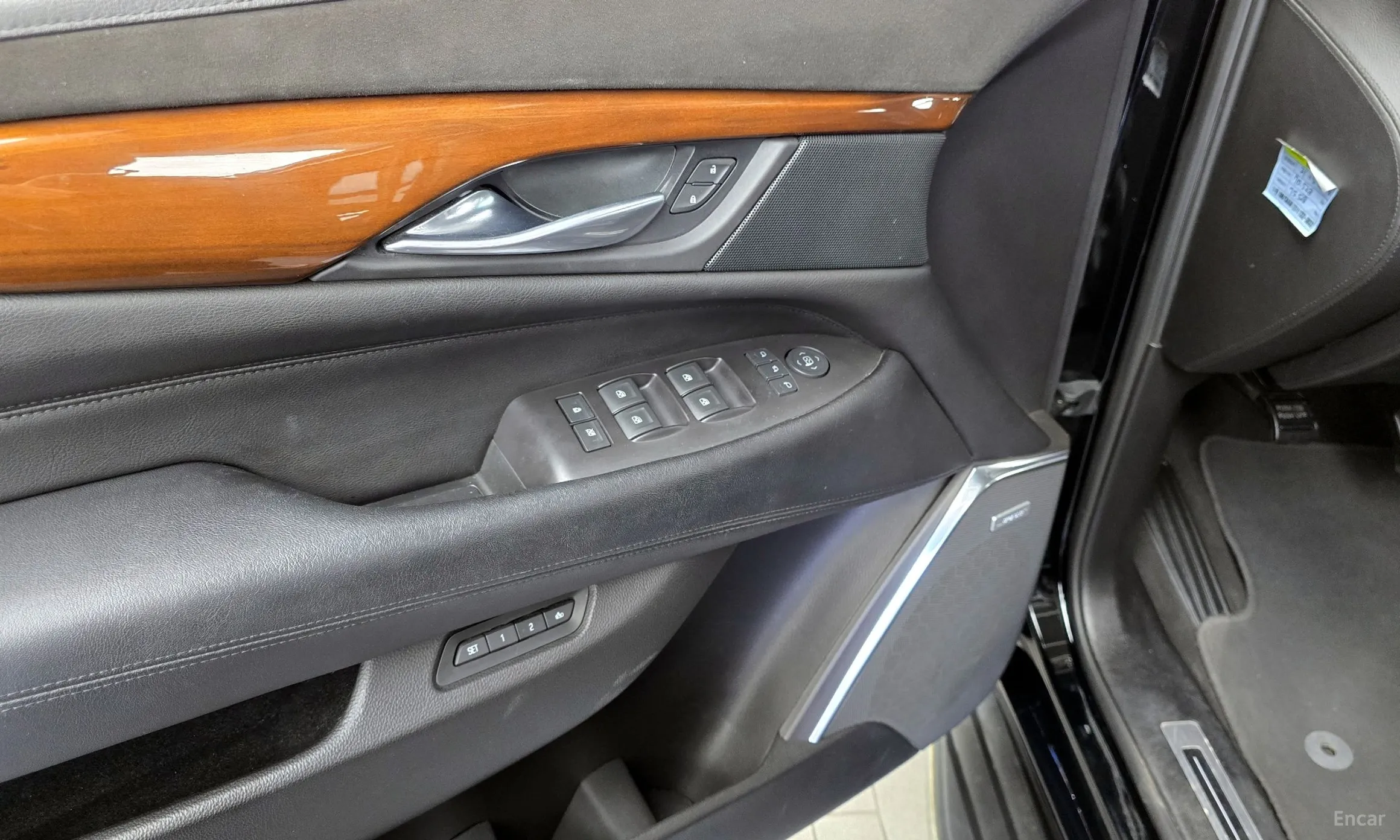 Cadillac Escalade превью 16