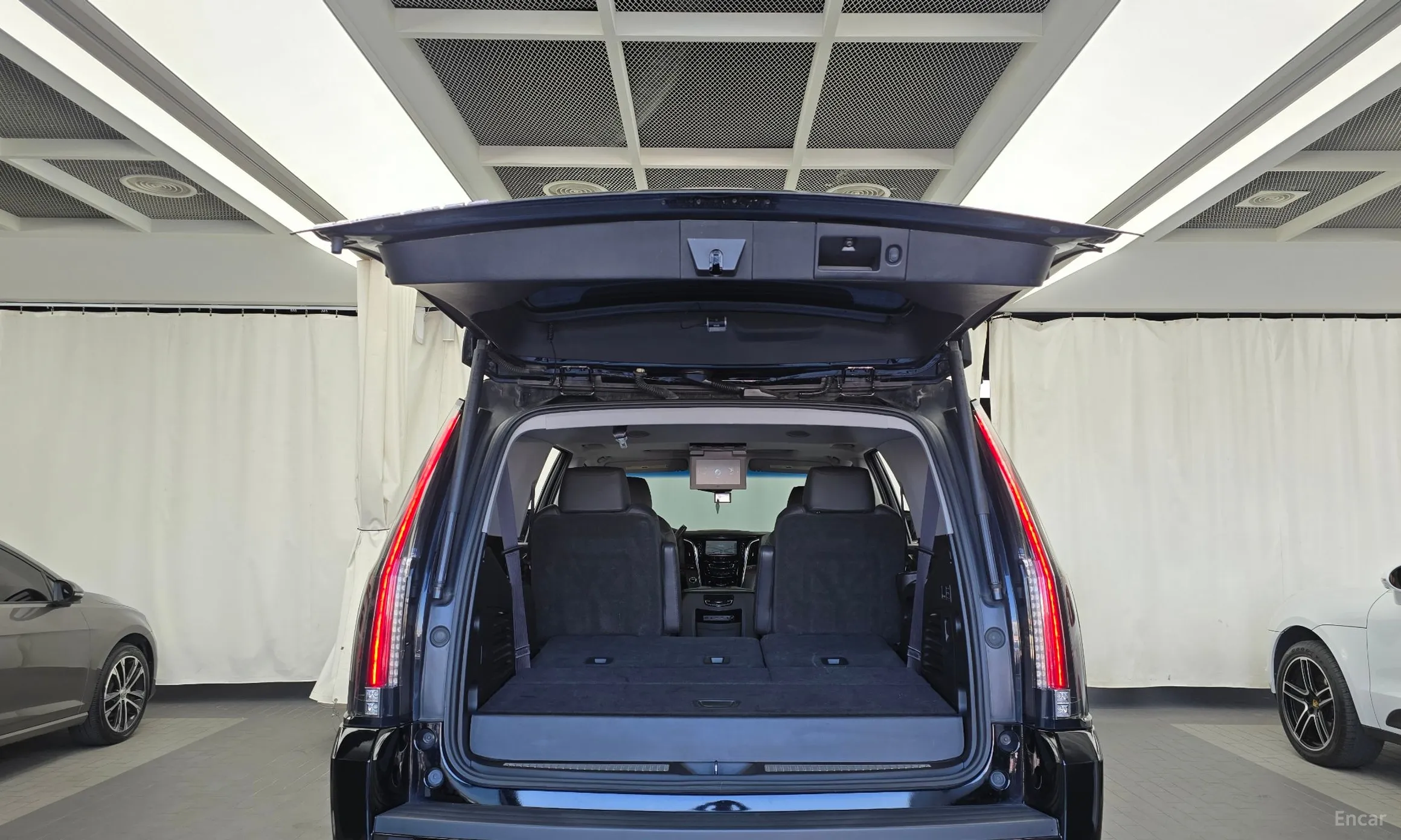 Cadillac Escalade превью 20