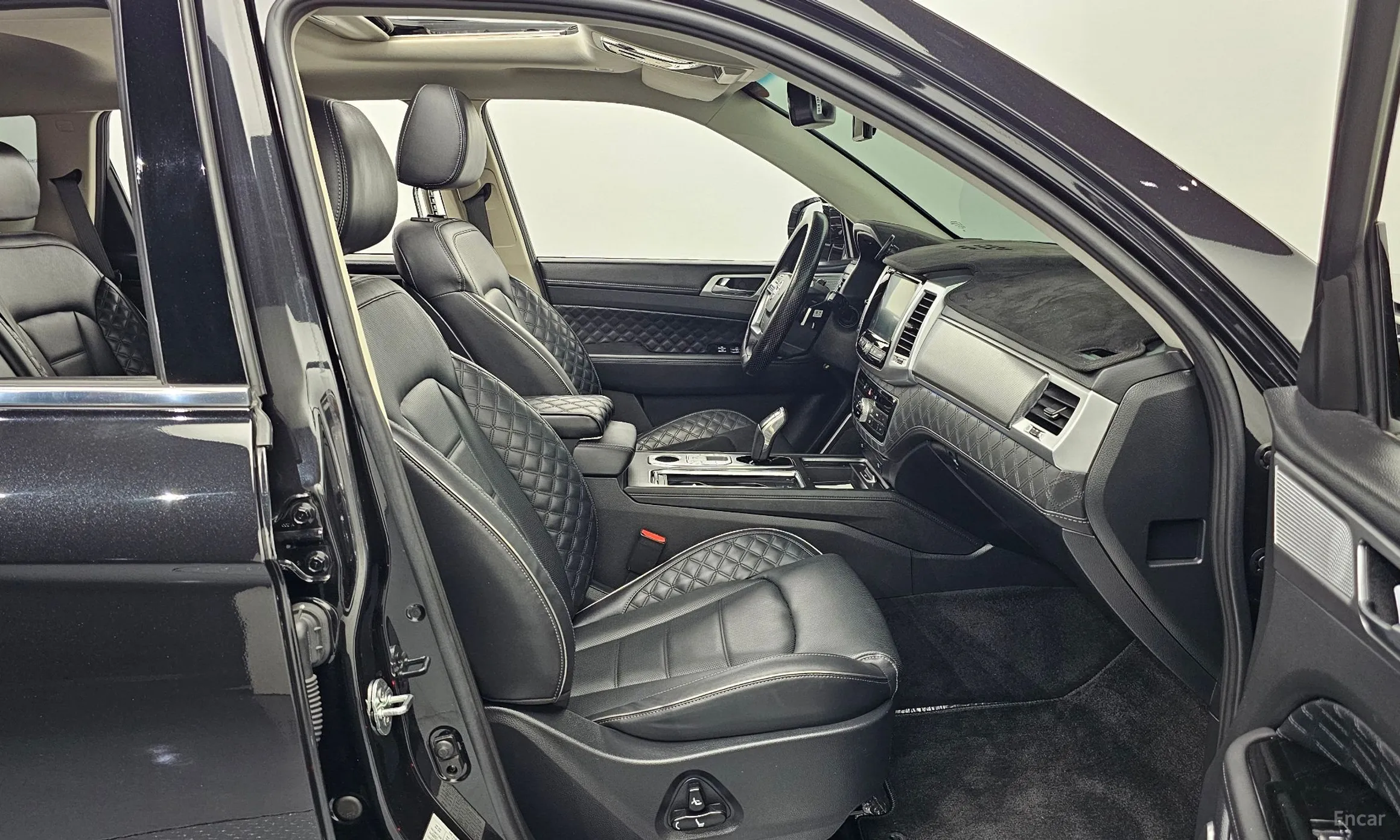 KG Mobility (SsangYong) Rexton превью 10