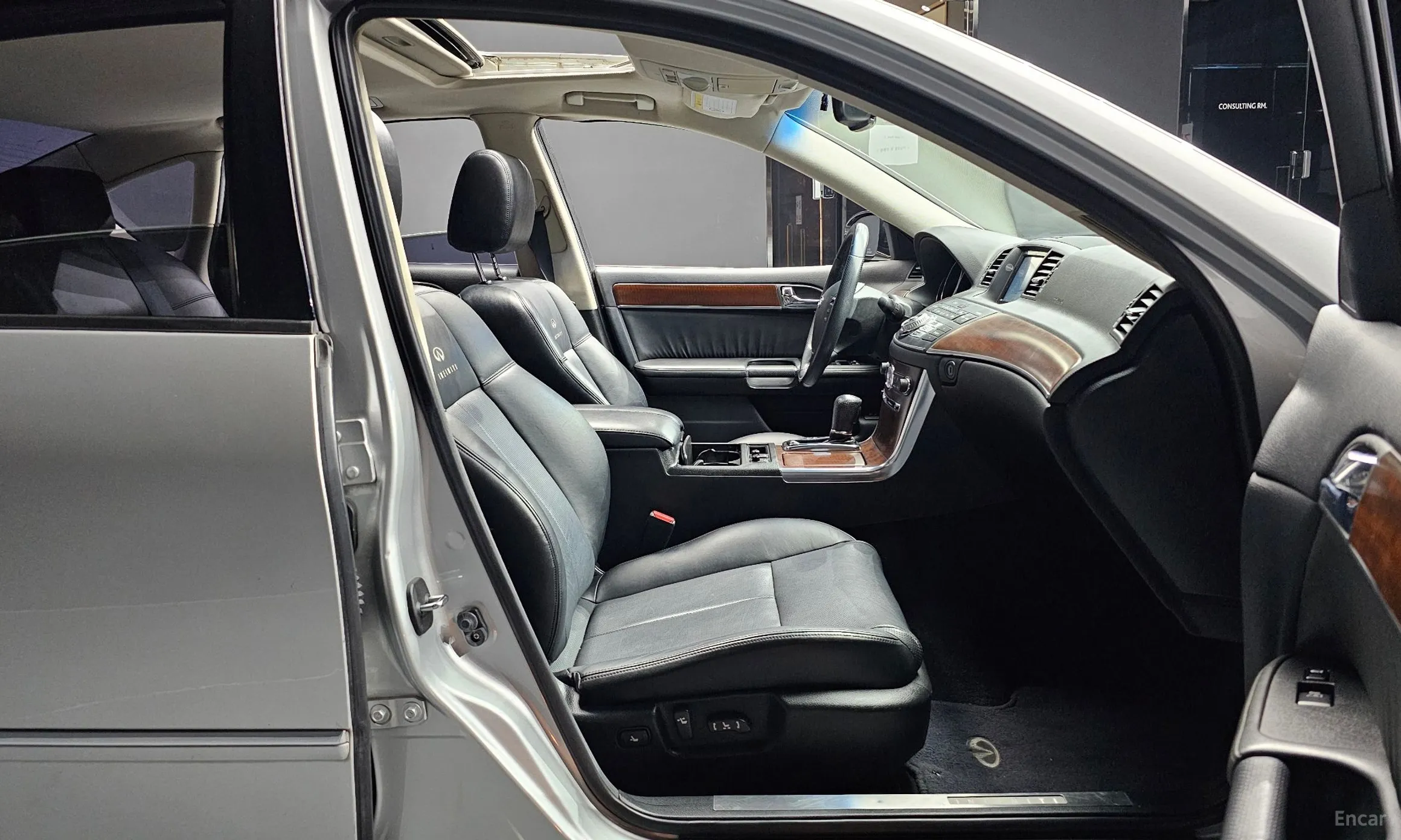 Infiniti M35 превью 10