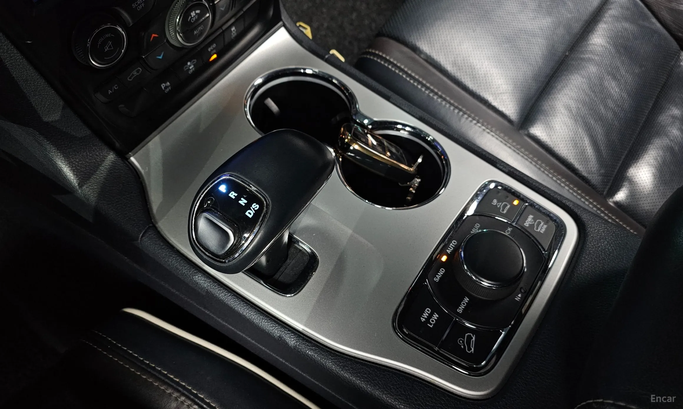 Jeep Grand Cherokee превью 9