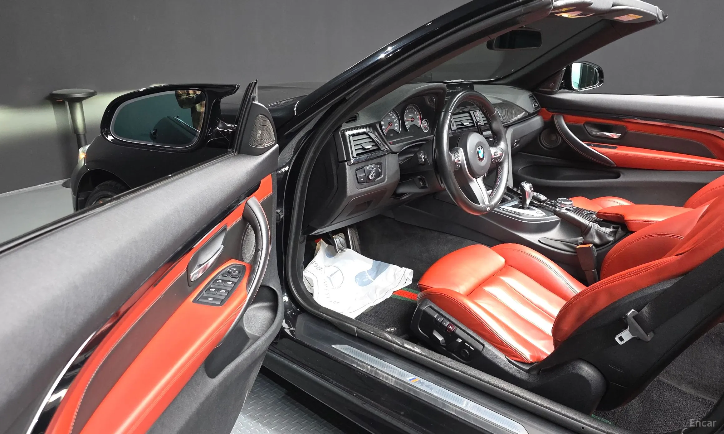 BMW M4 (F82) превью 10
