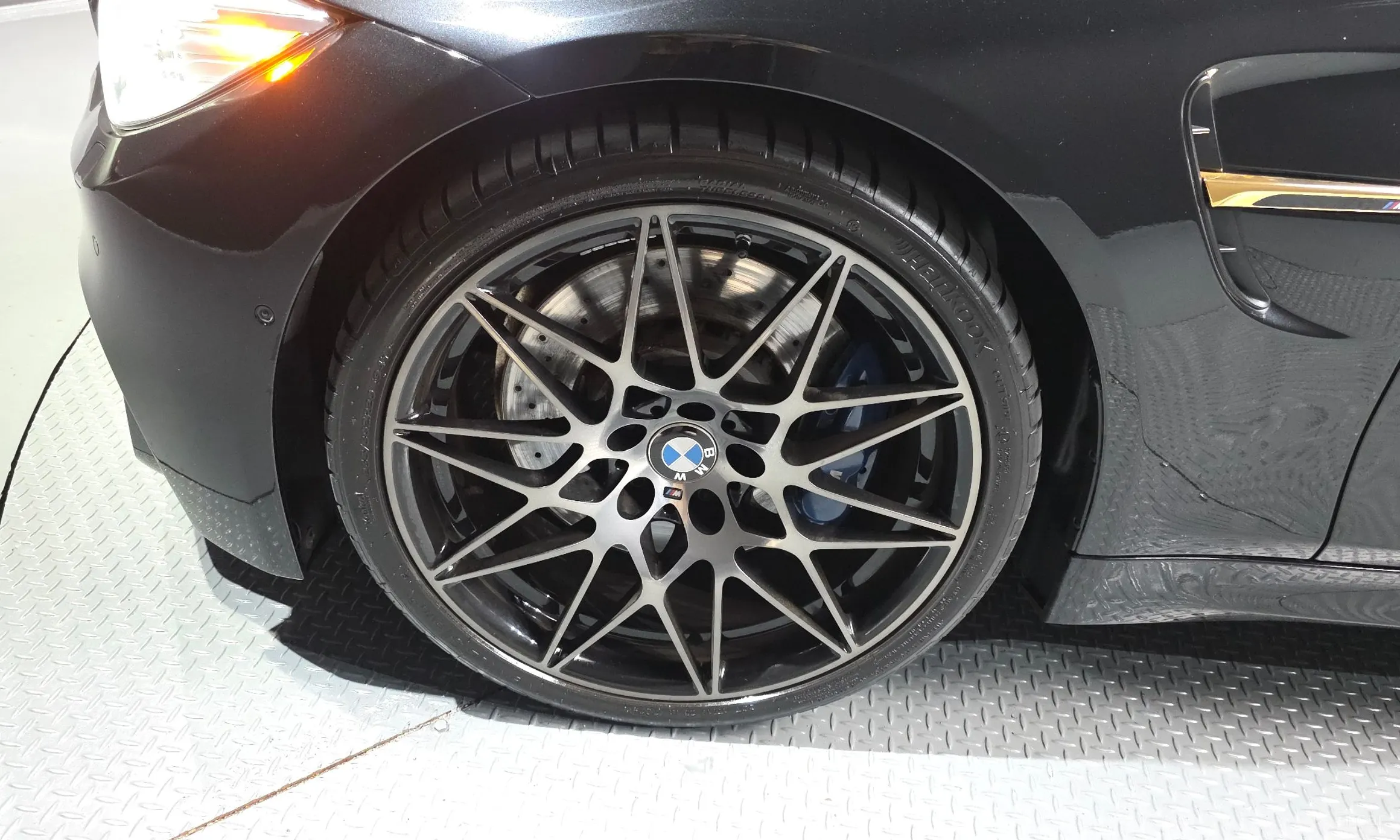 BMW M4 (F82) превью 5