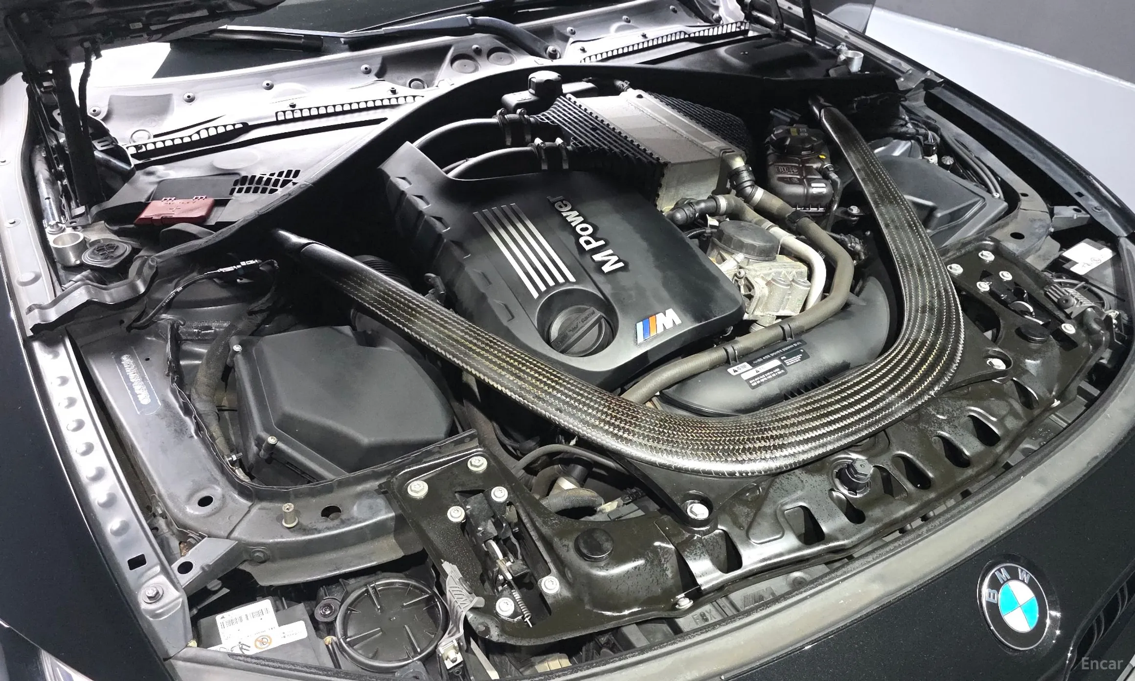 BMW M4 (F82) превью 6