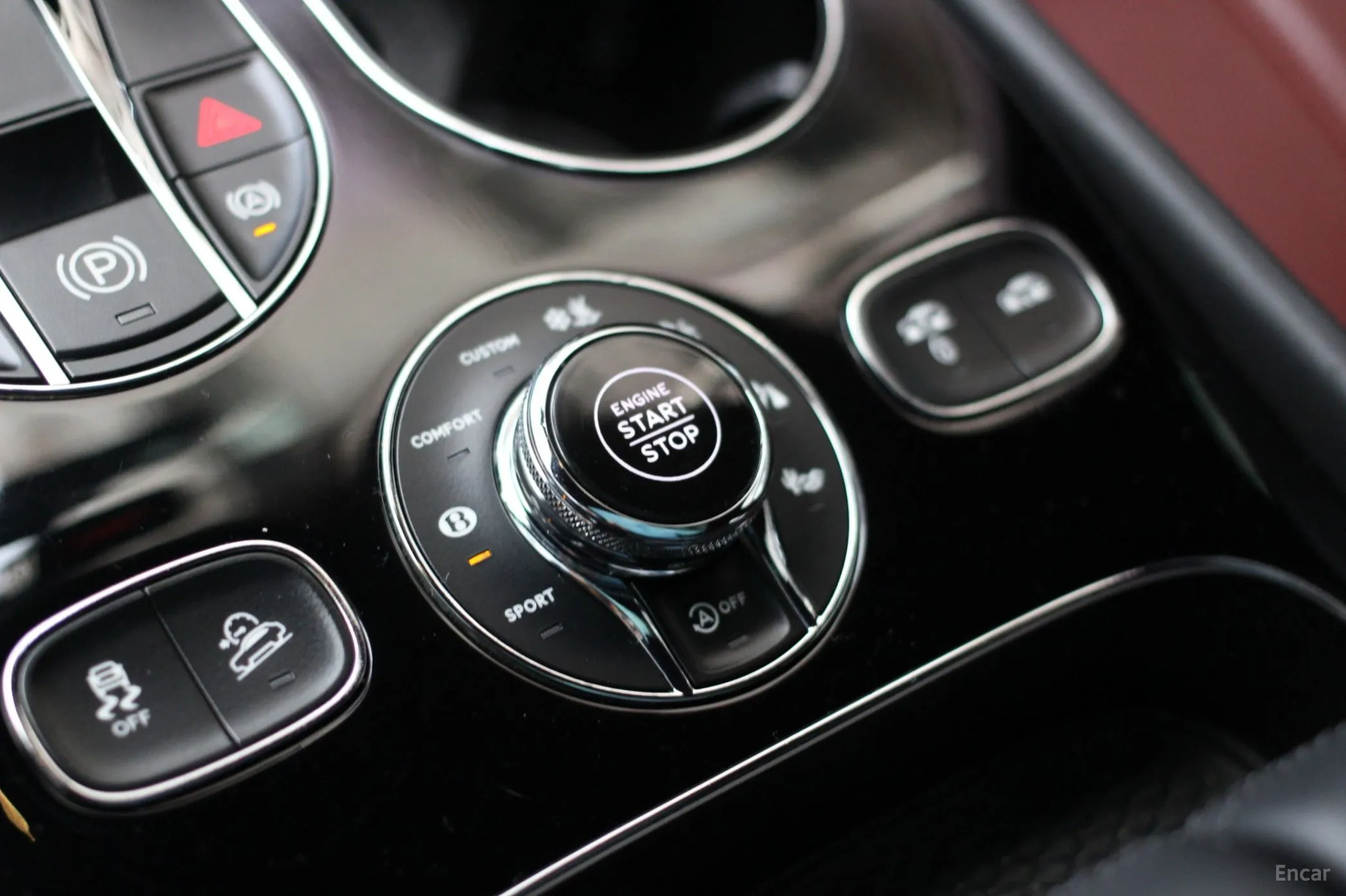 Bentley Bentayga превью 11
