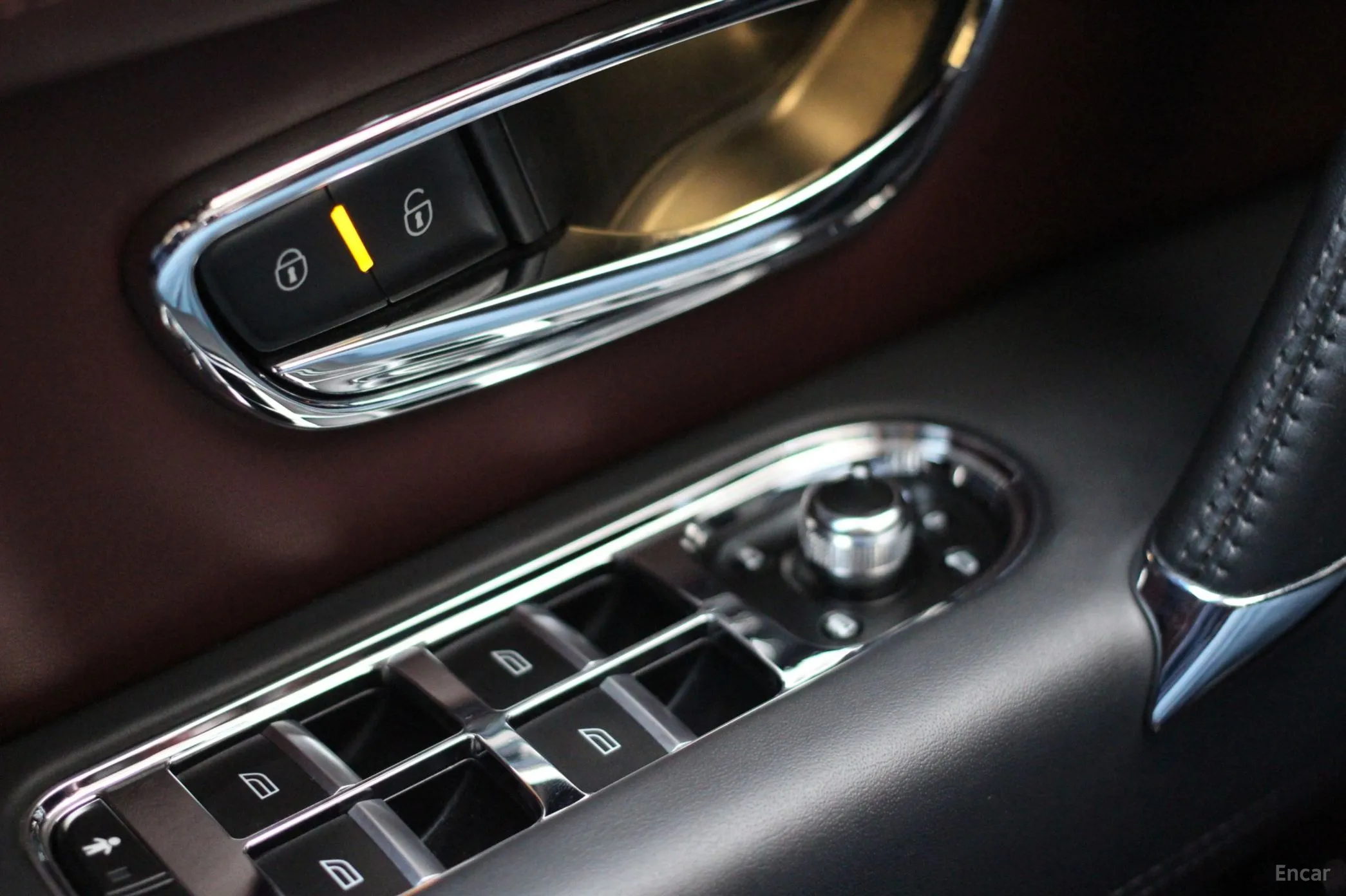Bentley Bentayga превью 13