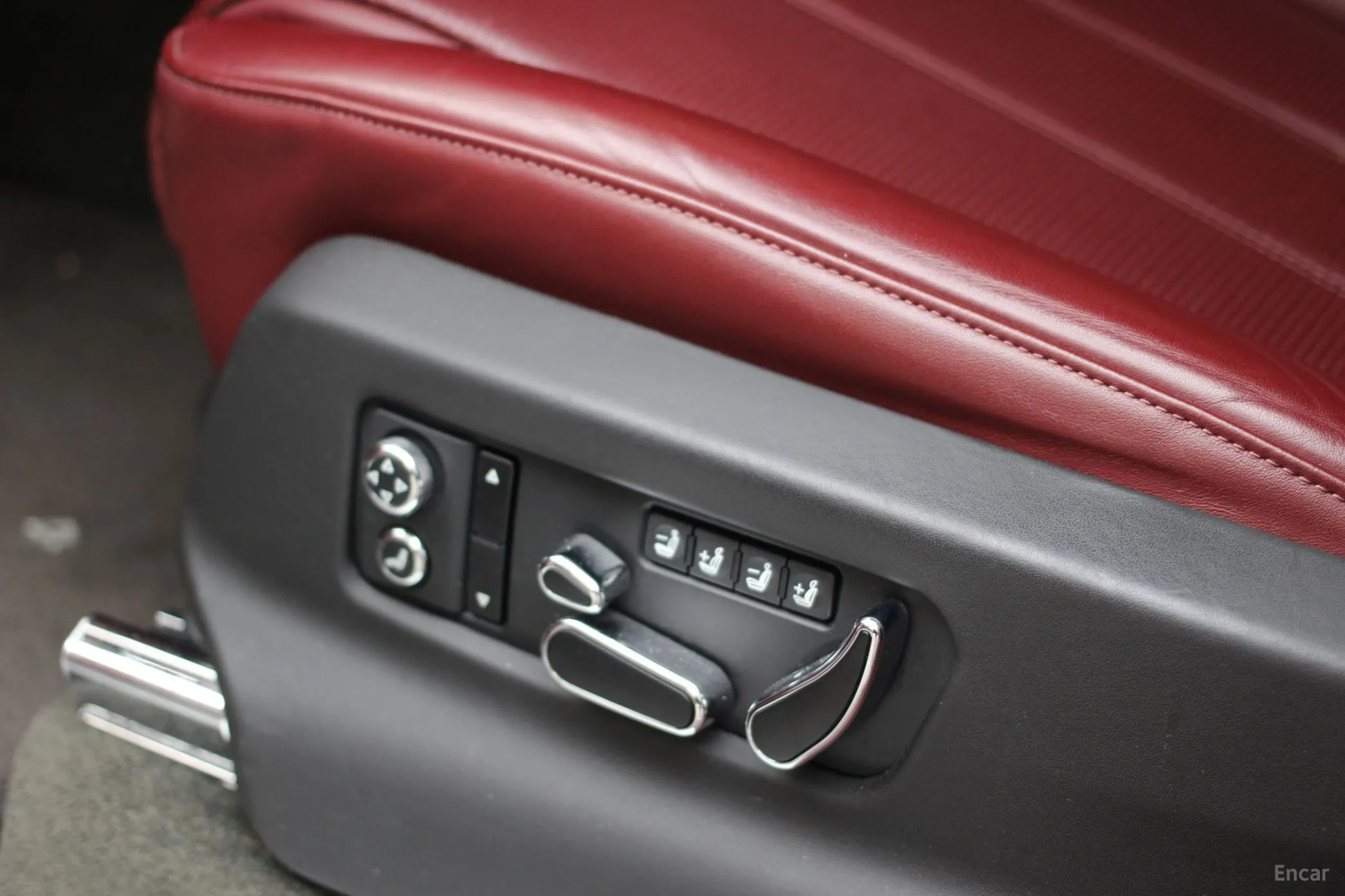 Bentley Bentayga превью 19