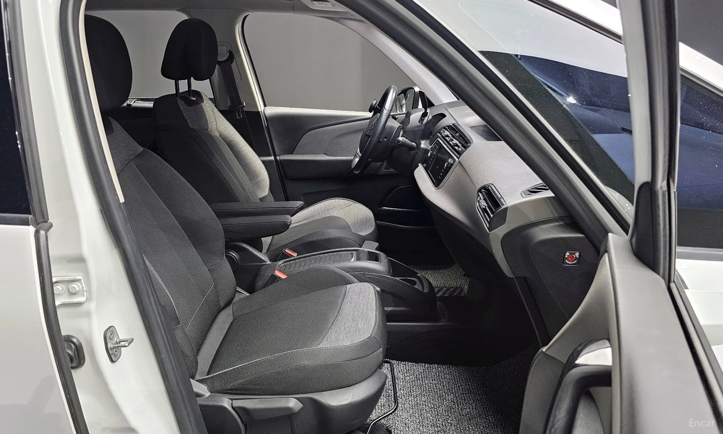 Citroën/DS Grand C4 Picasso превью 11