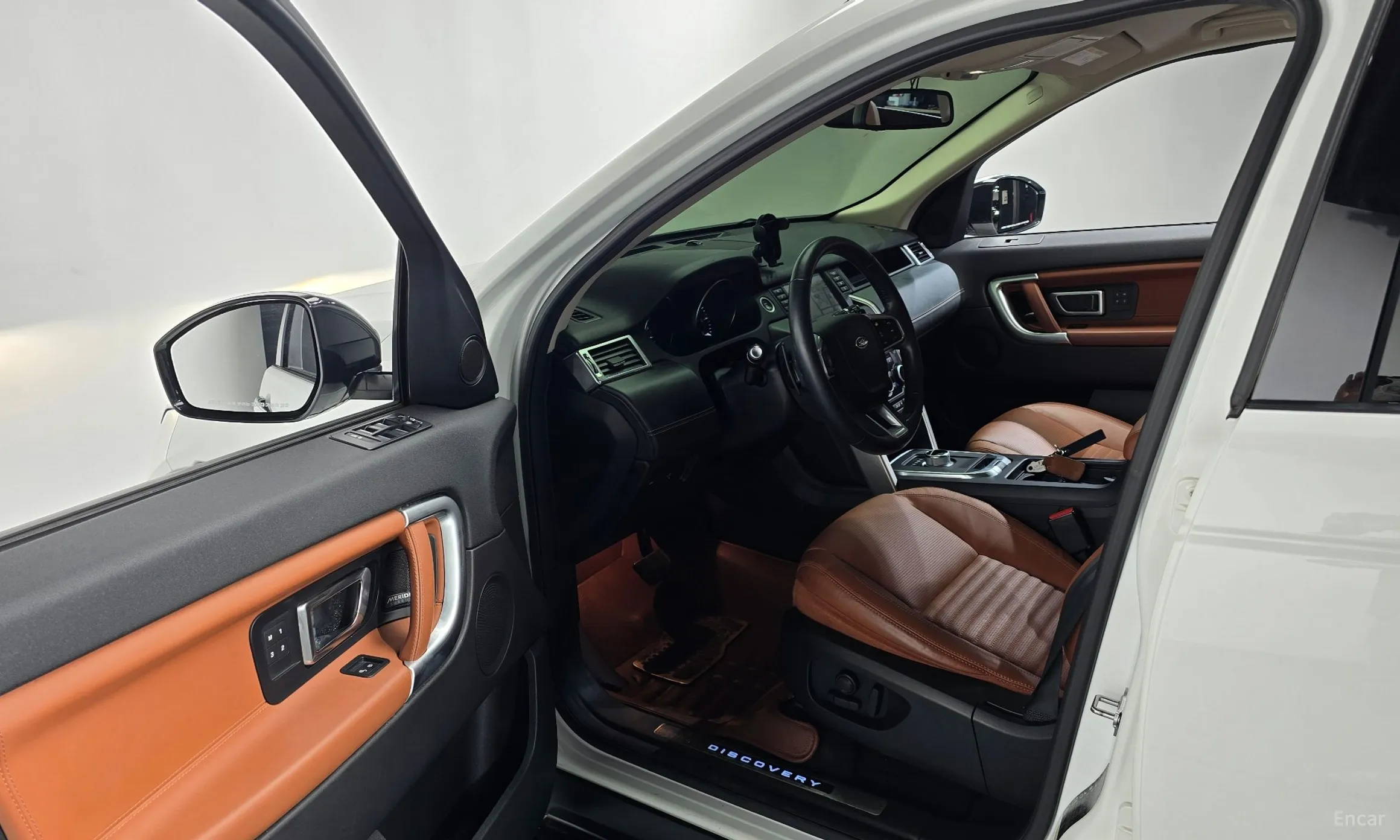 Land Rover Discovery Sports превью 10