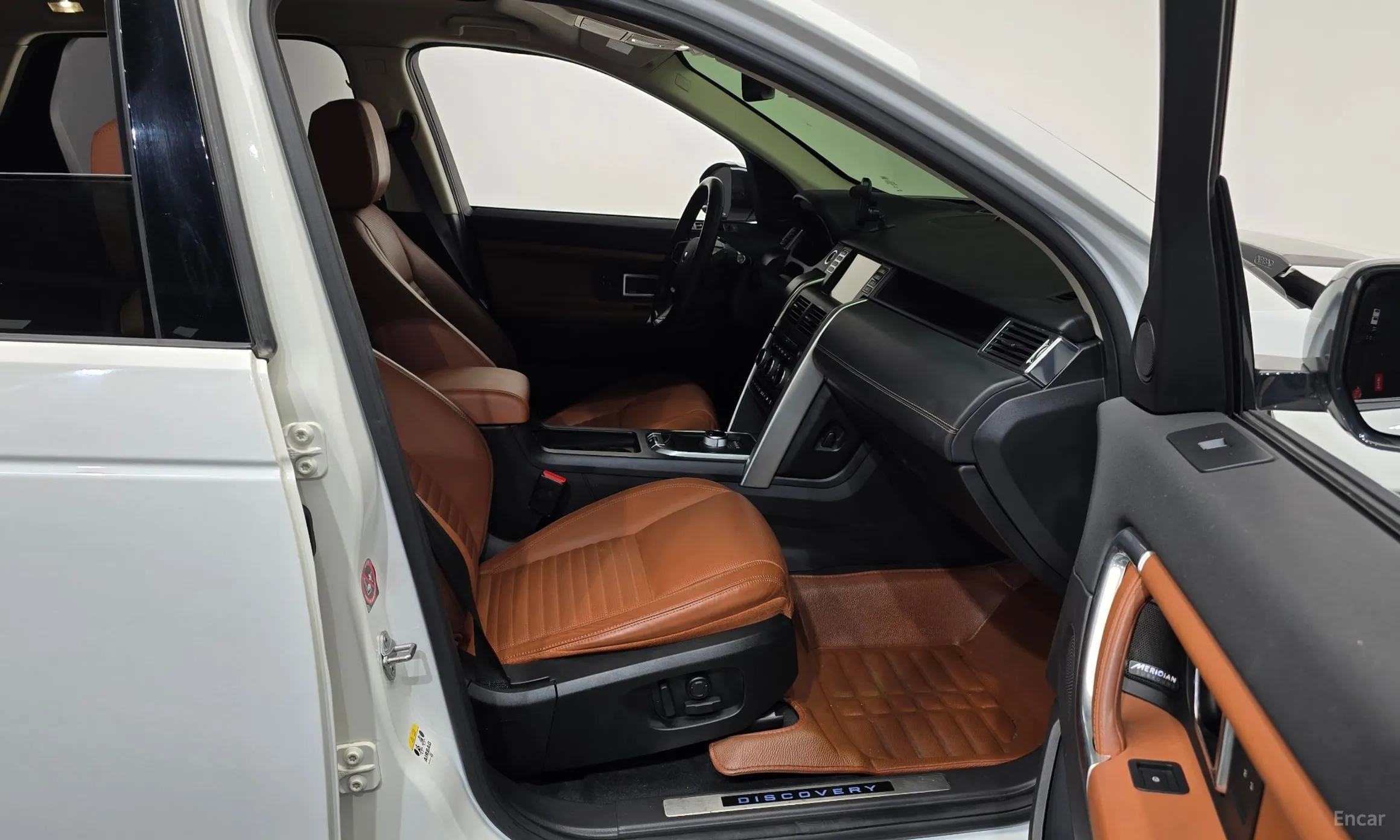 Land Rover Discovery Sports превью 11