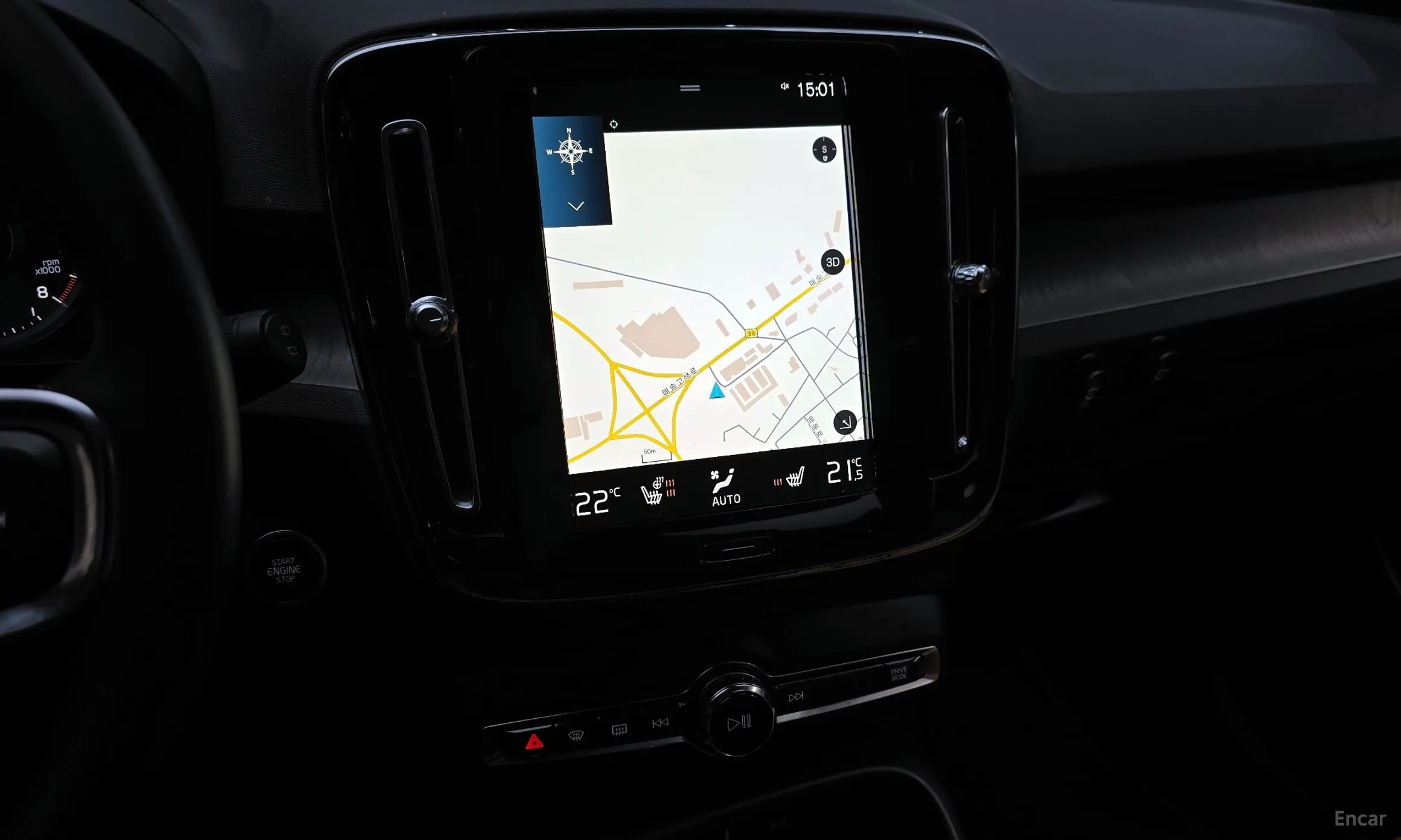Volvo XC40 превью 14