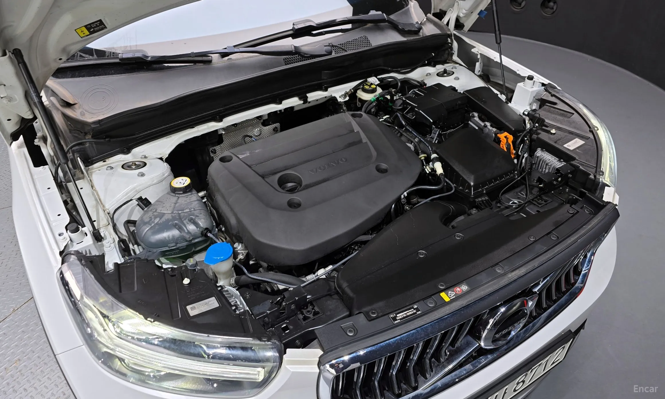 Volvo XC40 превью 6