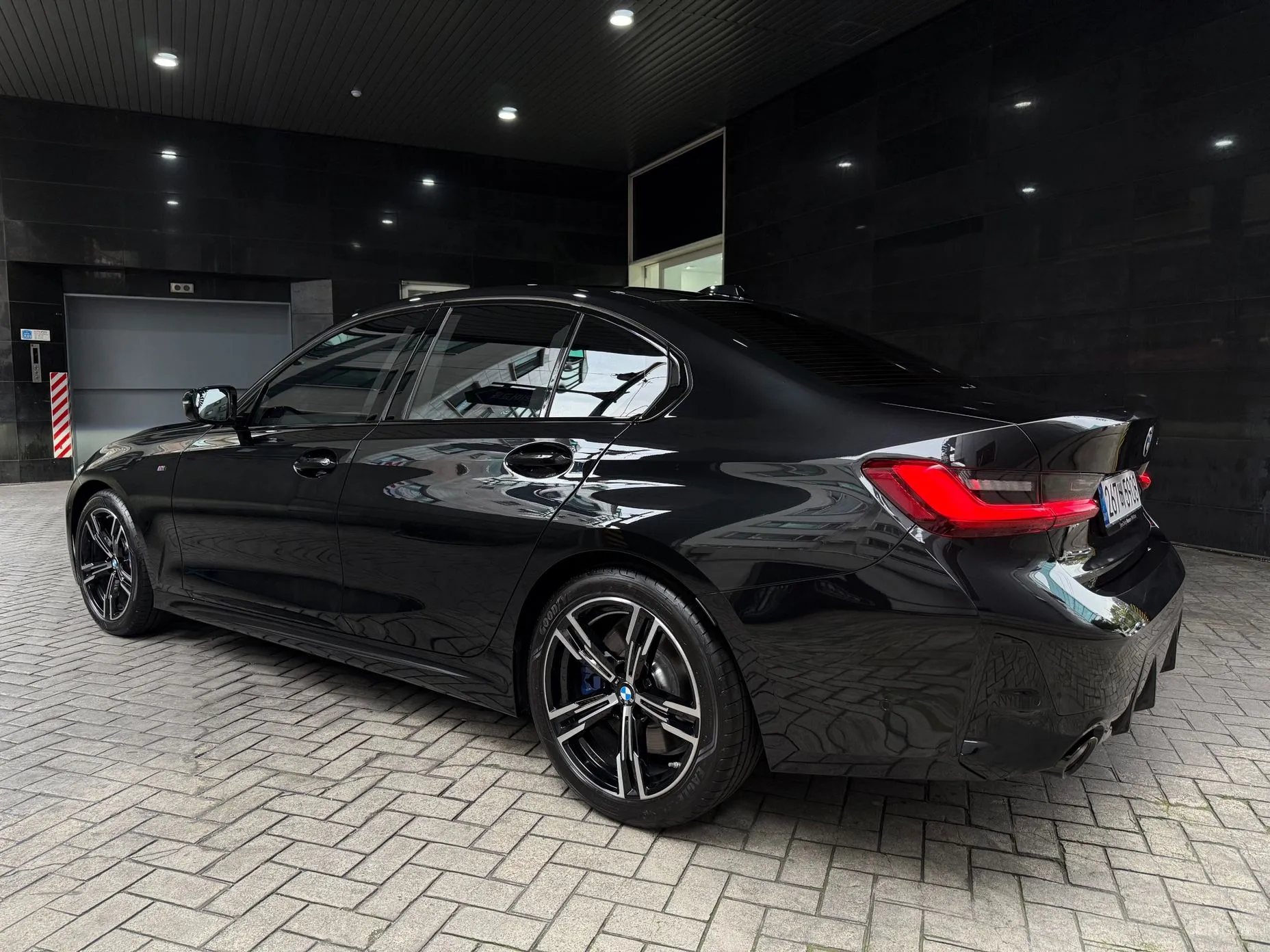 BMW 3 Series (G20) превью 4