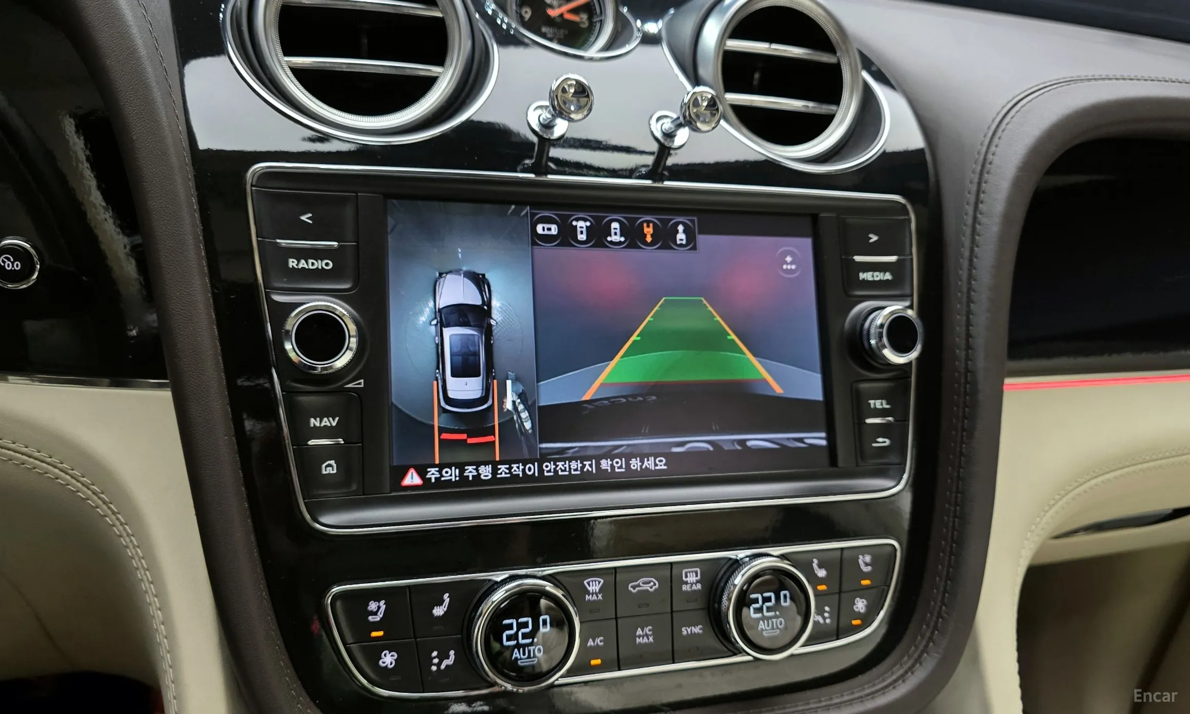 Bentley Bentayga превью 16