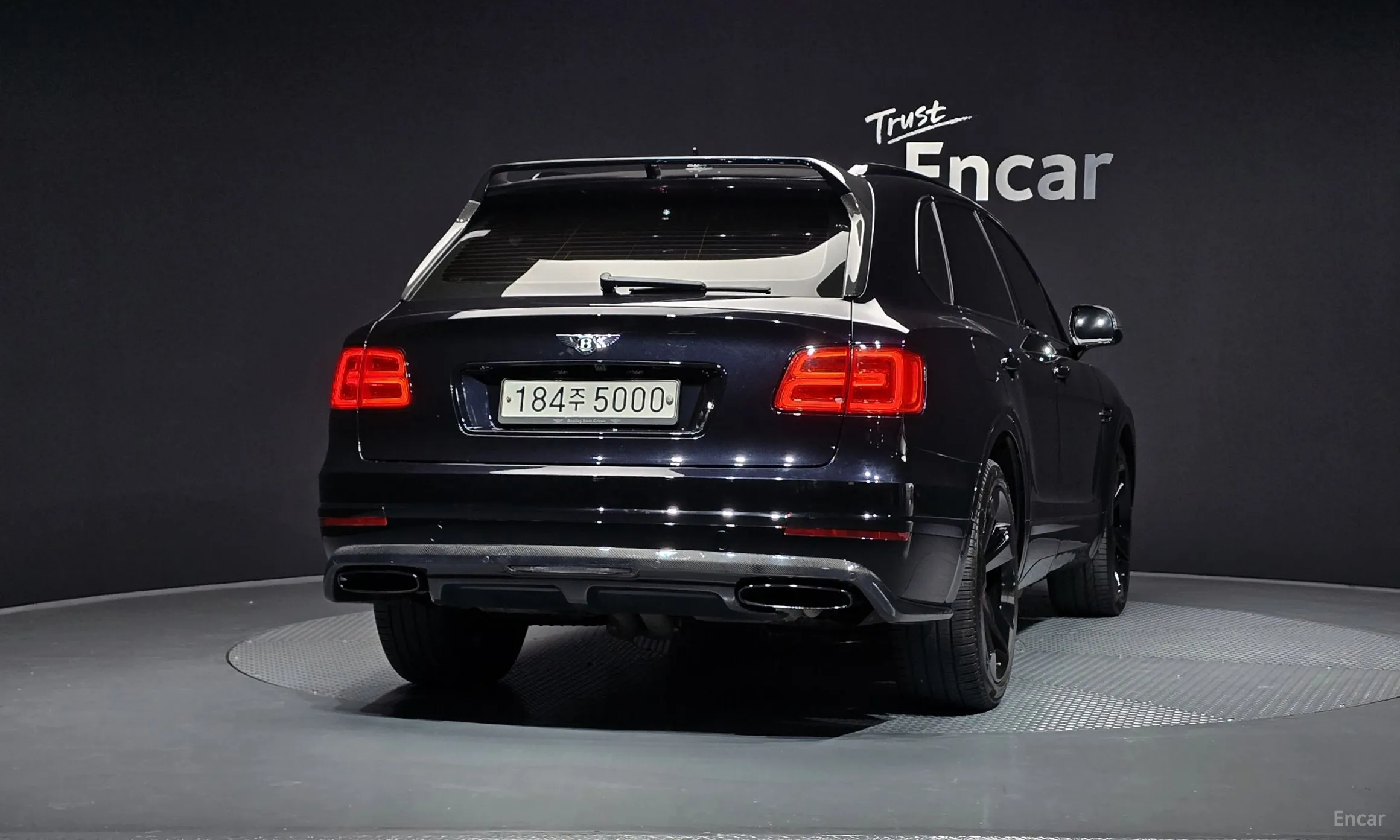 Bentley Bentayga превью 4