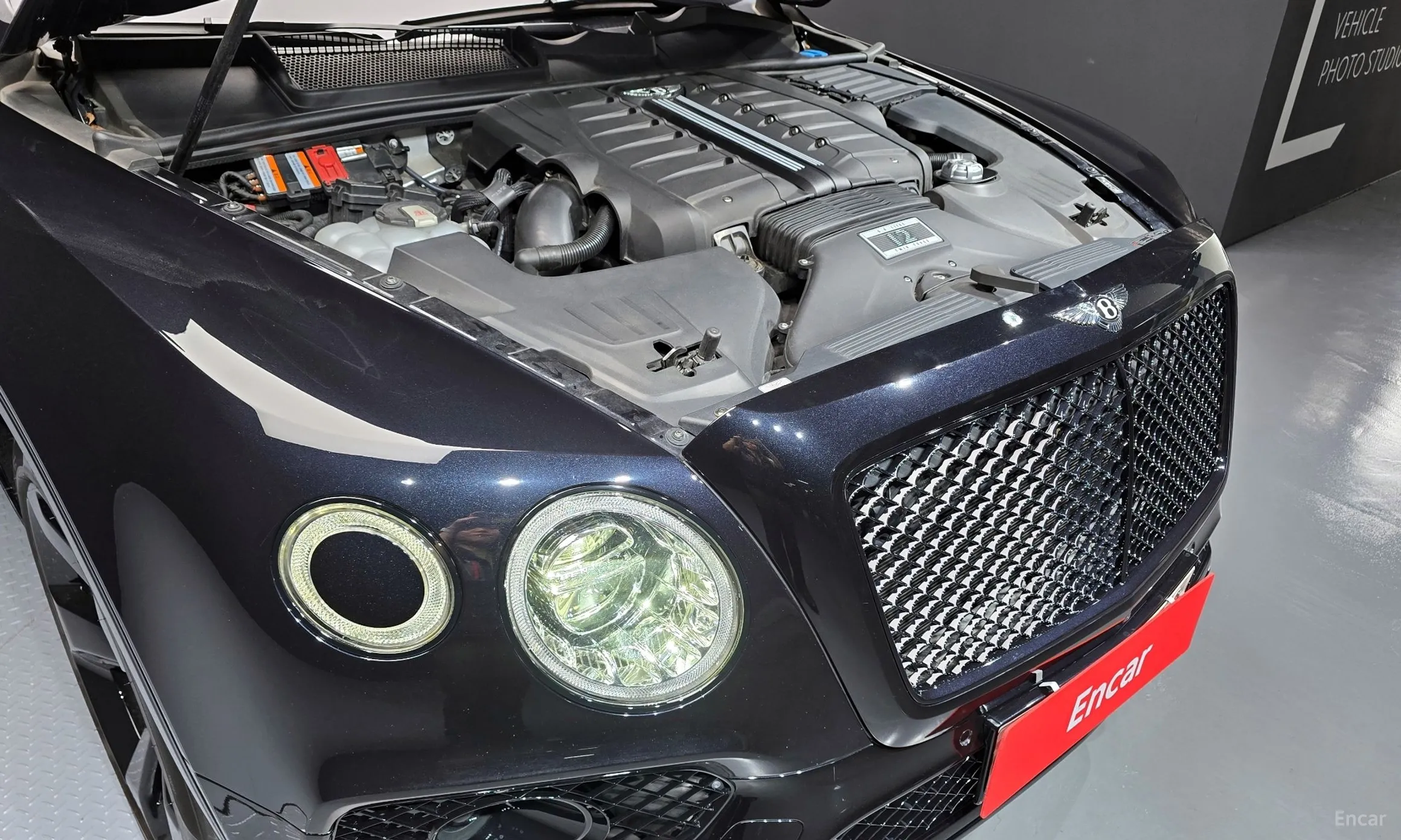 Bentley Bentayga превью 6