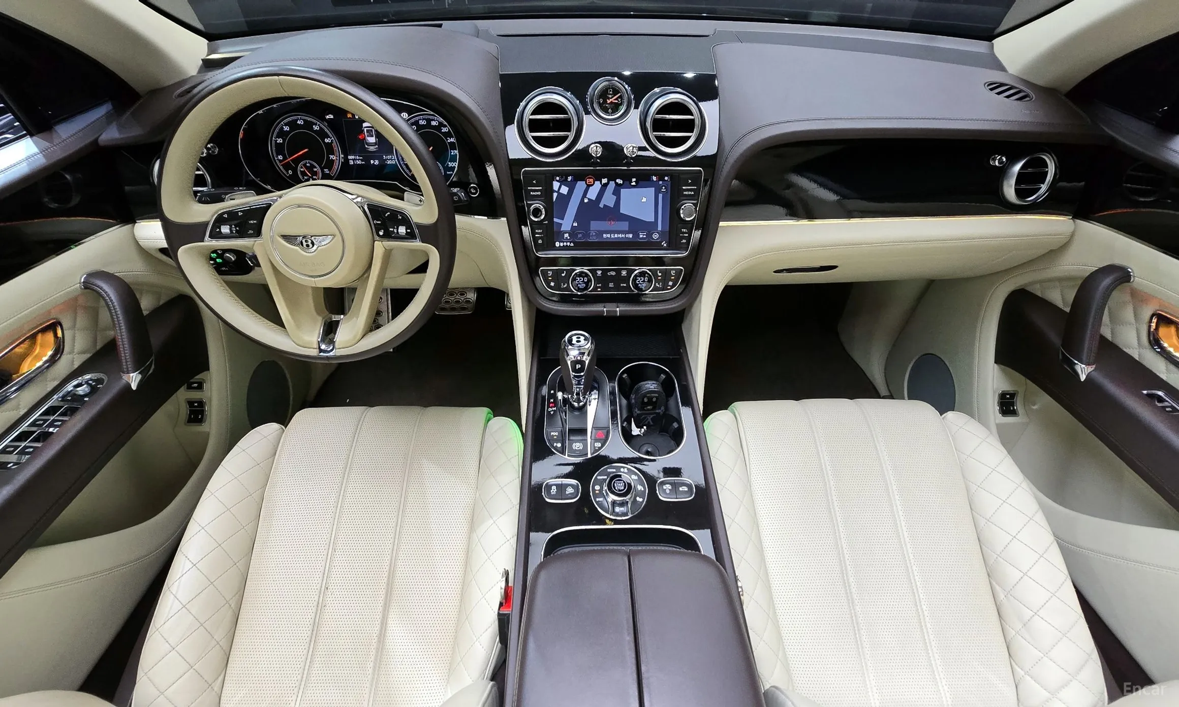 Bentley Bentayga превью 7