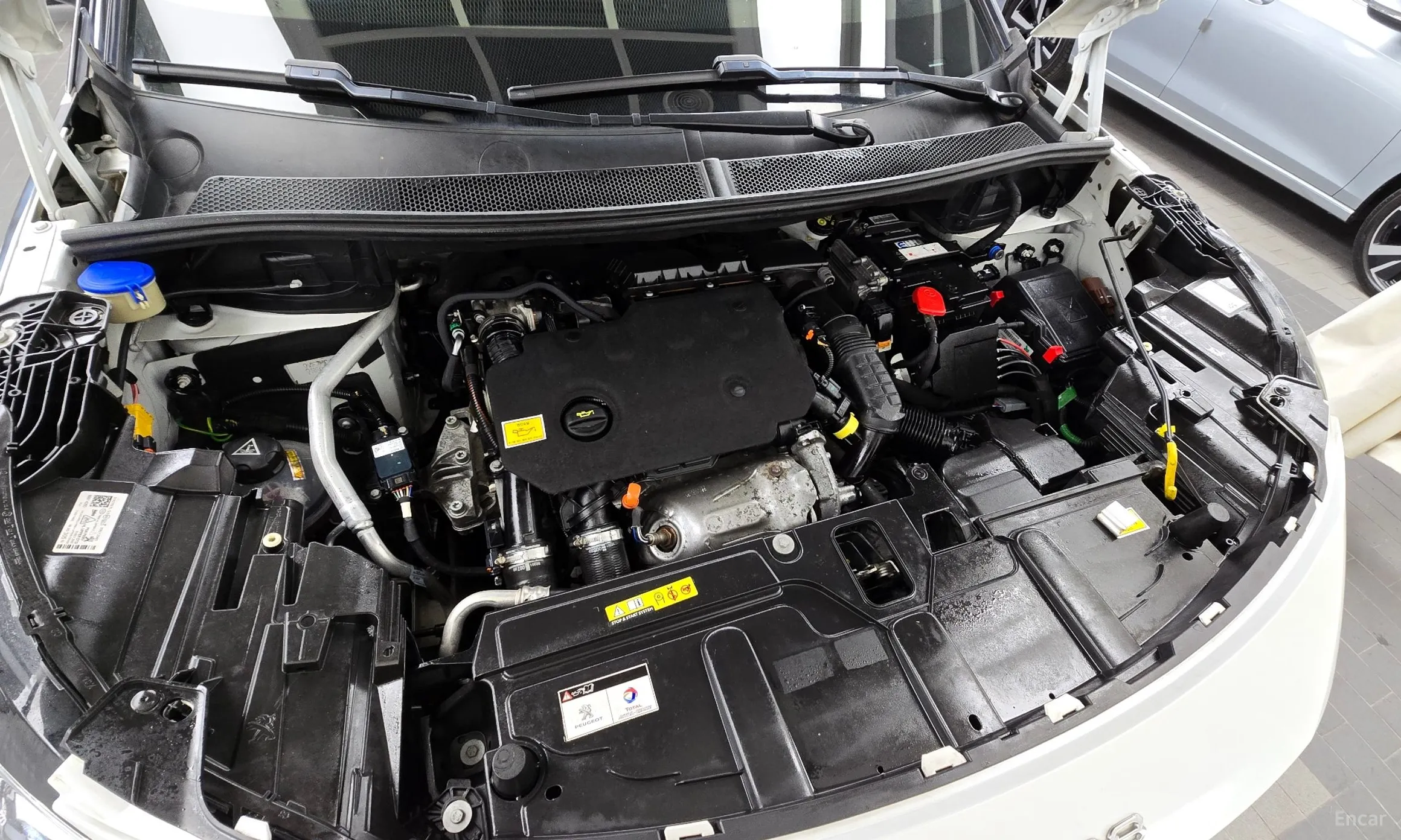 Peugeot 3008 2nd generation превью 20