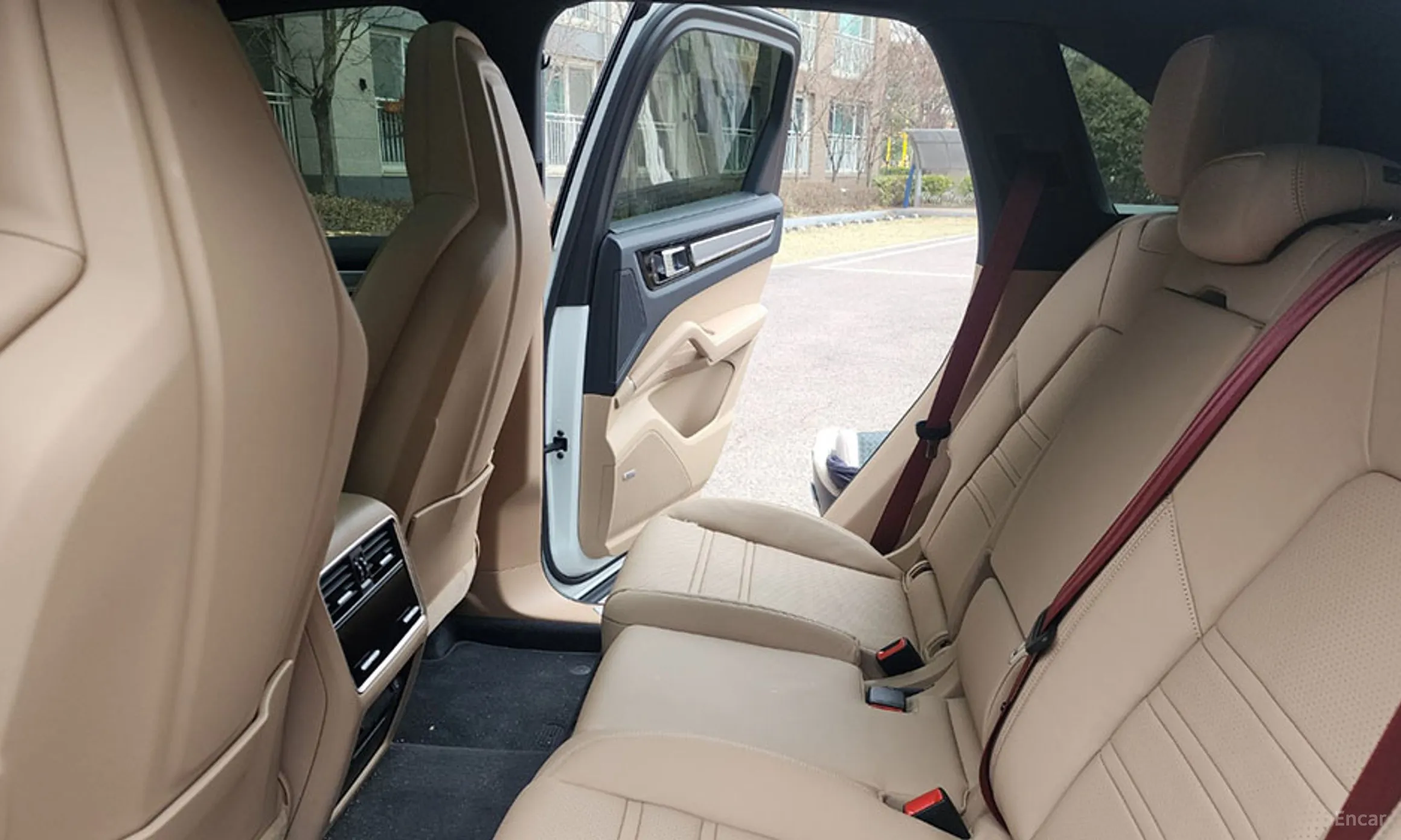 Porsche Cayenne (PO536) превью 14
