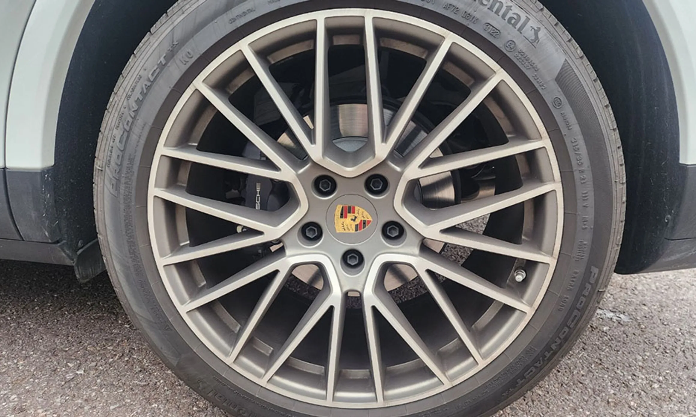 Porsche Cayenne (PO536) превью 19